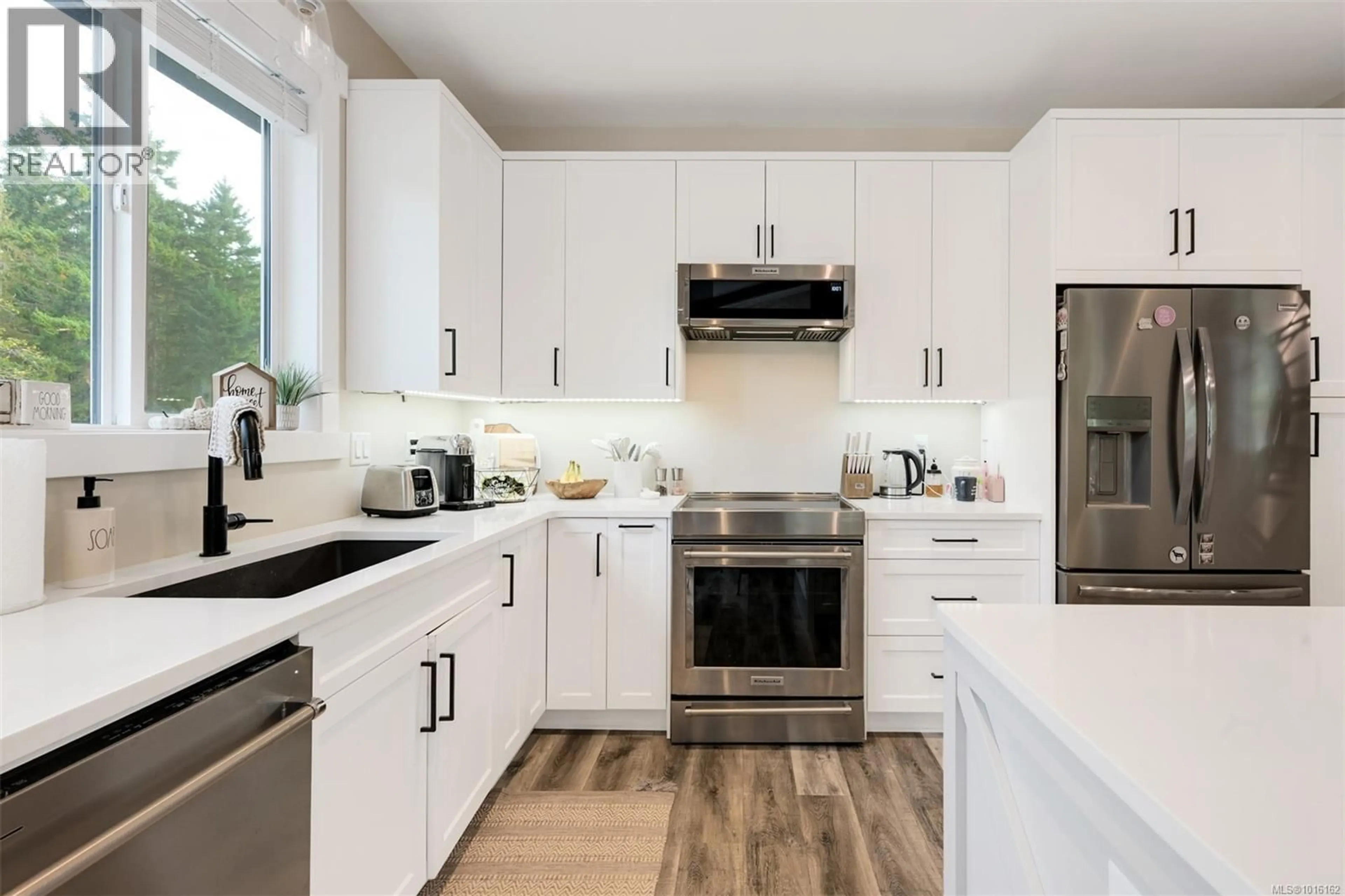 Open concept kitchen, unknown for 1141 TRAILHEAD LANE, Shawnigan Lake British Columbia V0R2W3