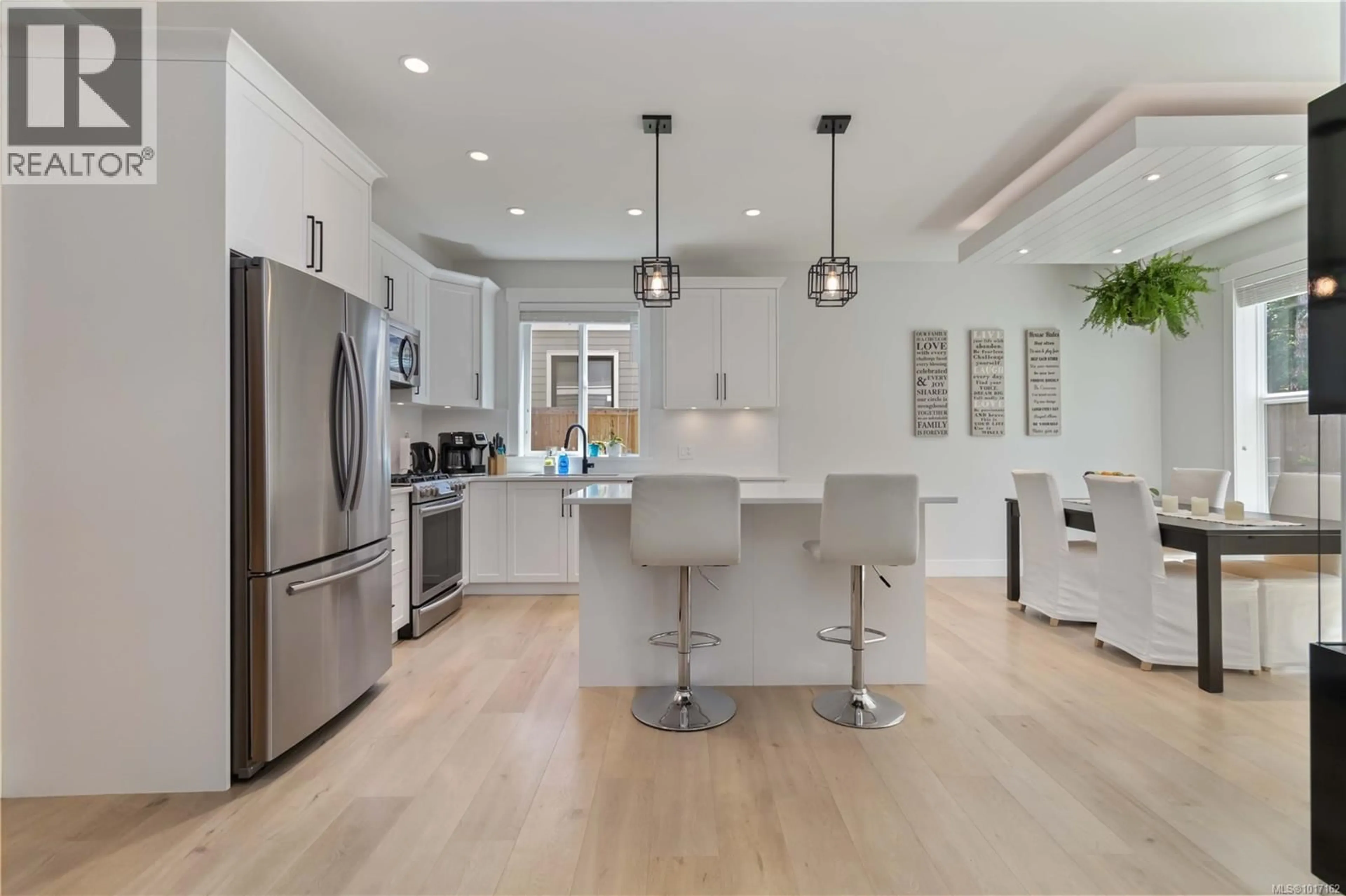 Open concept kitchen, unknown for 2512 WEST TRAIL COURT, Sooke British Columbia V9Z1P3