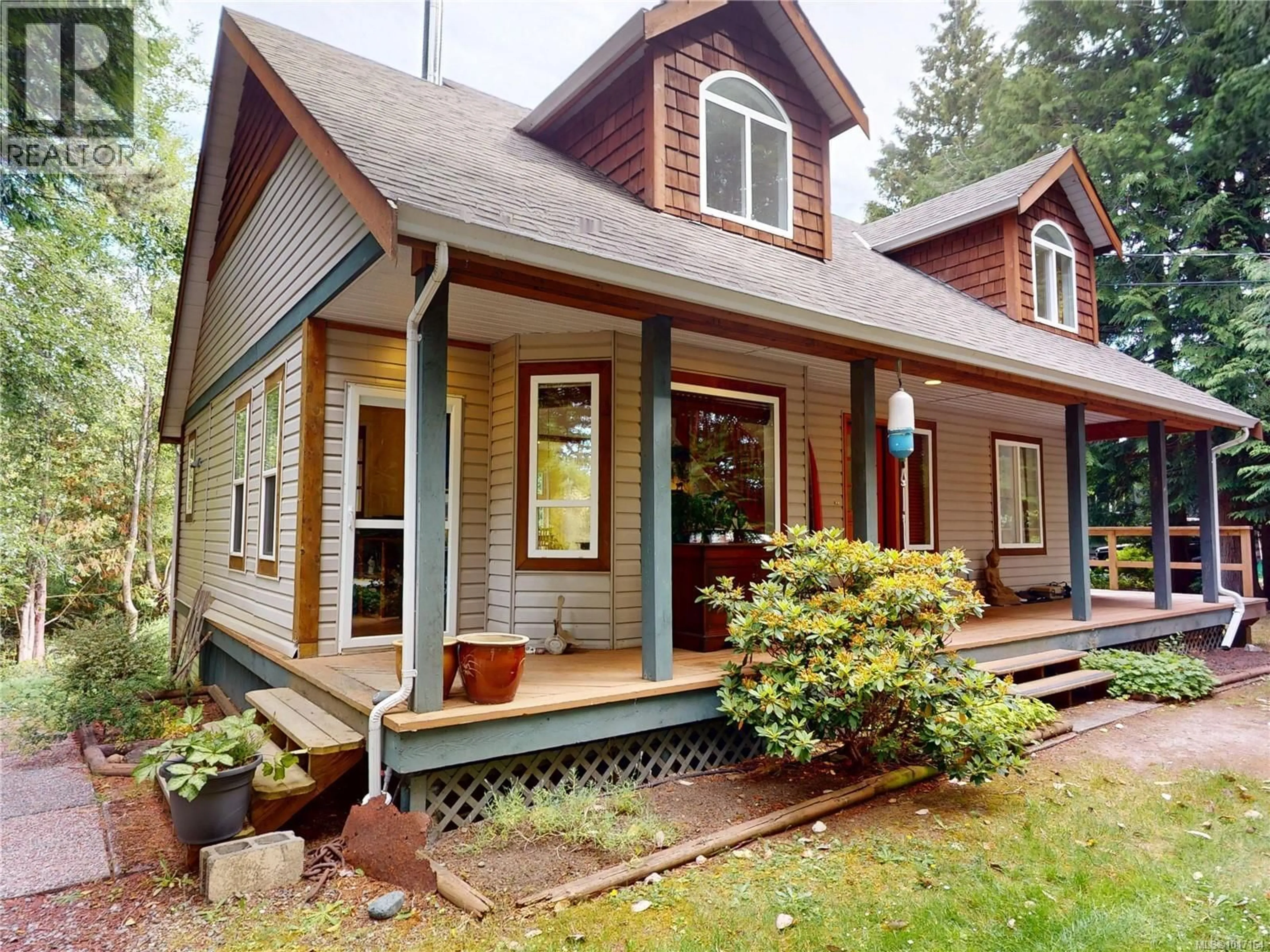 Home with vinyl exterior material, street for 2126 WINFIELD DRIVE, Sooke British Columbia V9Z0N1