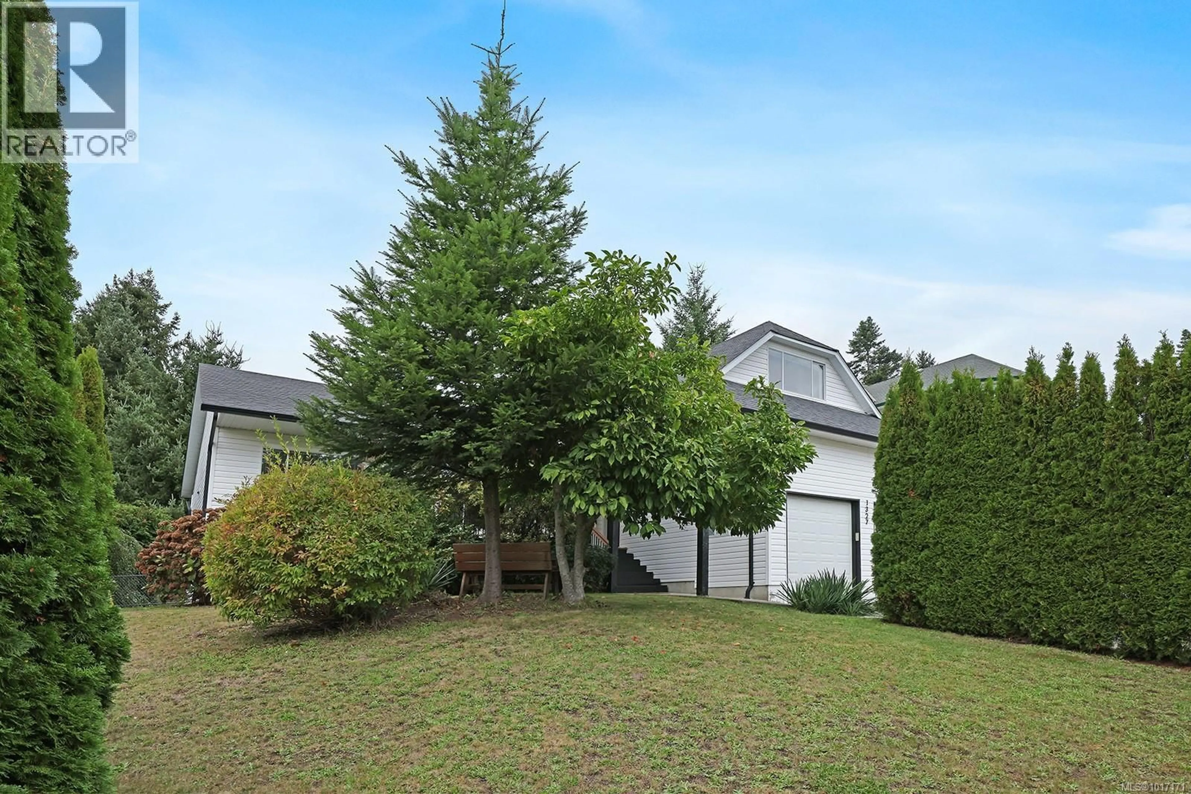 A pic from outside/outdoor area/front of a property/back of a property/a pic from drone, forest/trees view for 1327 MALAHAT DRIVE, Courtenay British Columbia V9N8B2