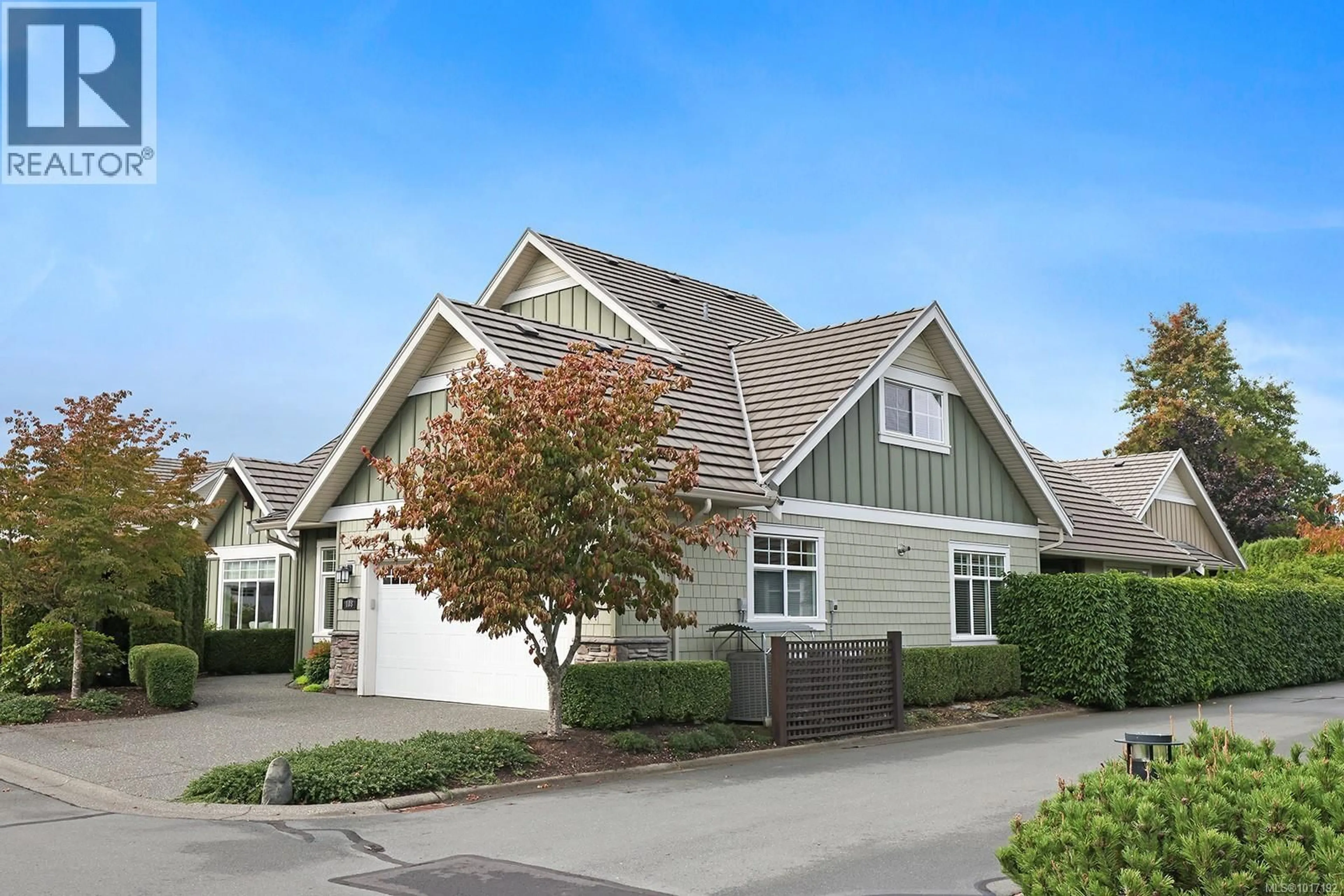 Home with vinyl exterior material, street for 108 - 1055 CROWN ISLE DRIVE, Courtenay British Columbia V9N0A5
