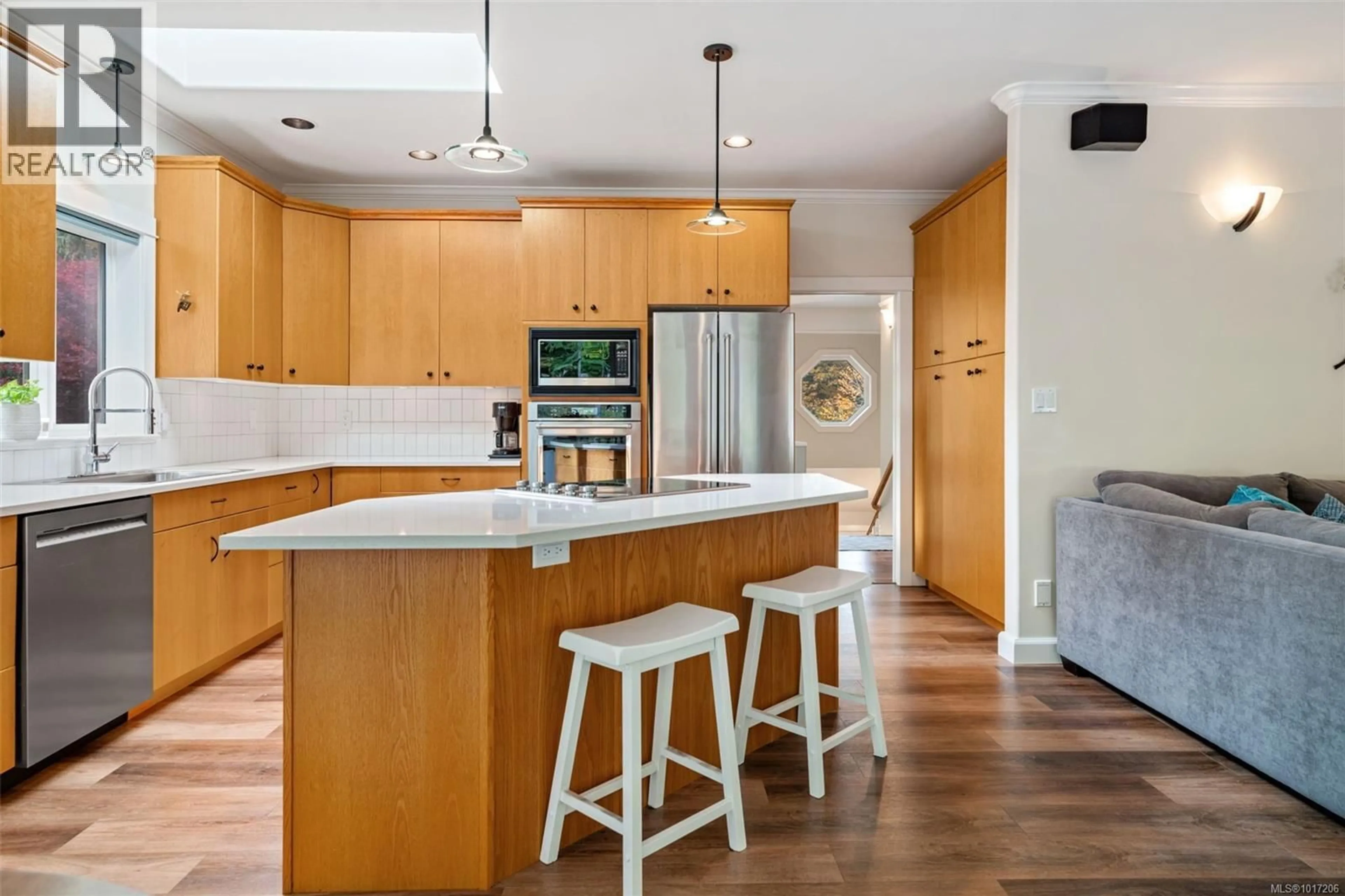 Open concept kitchen, unknown for 1193 GARDEN GATE DRIVE, Central Saanich British Columbia V8M2H6