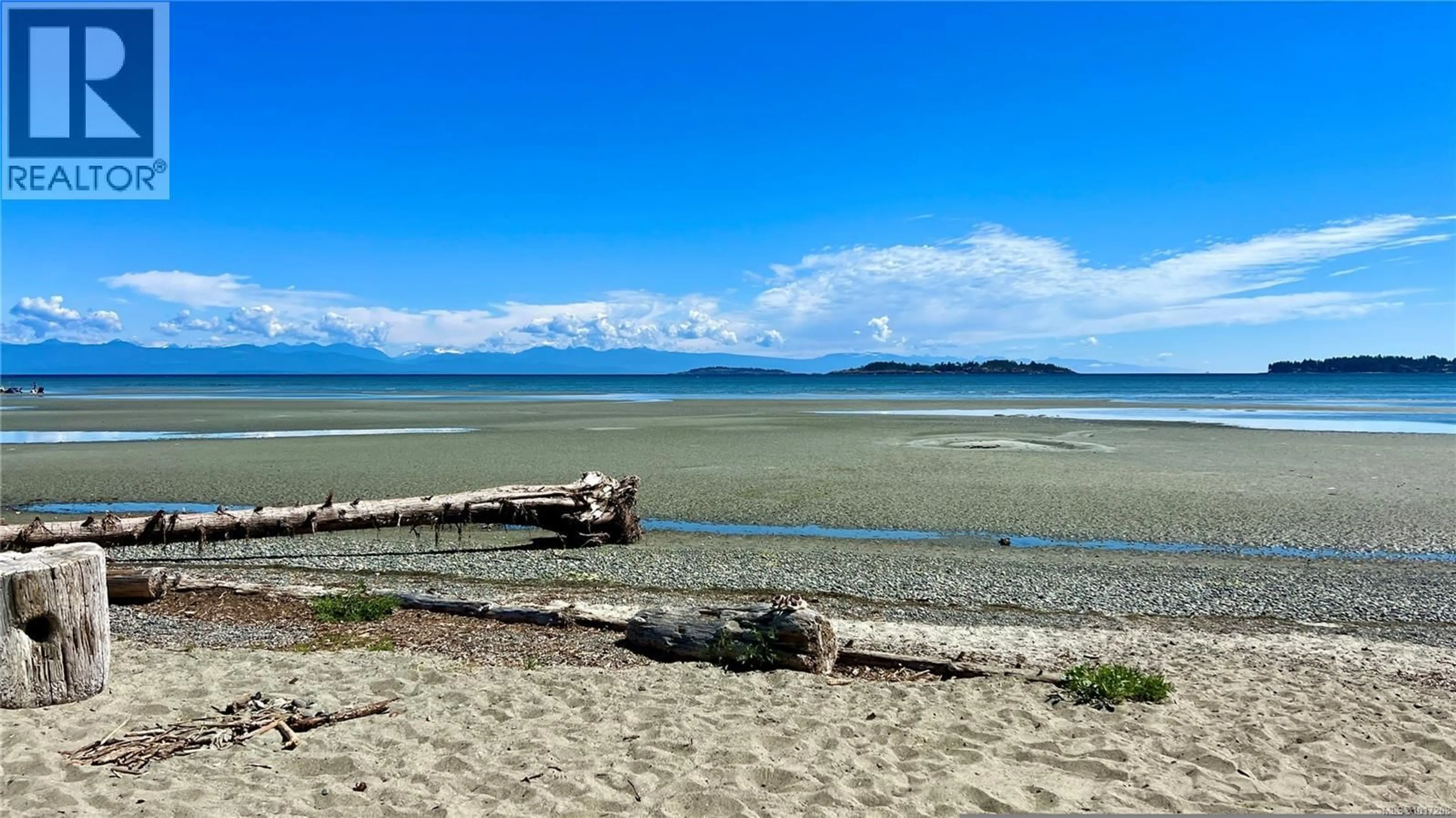 Blurry image for 52 - 1175 RESORT DRIVE, Parksville British Columbia V9P2E3