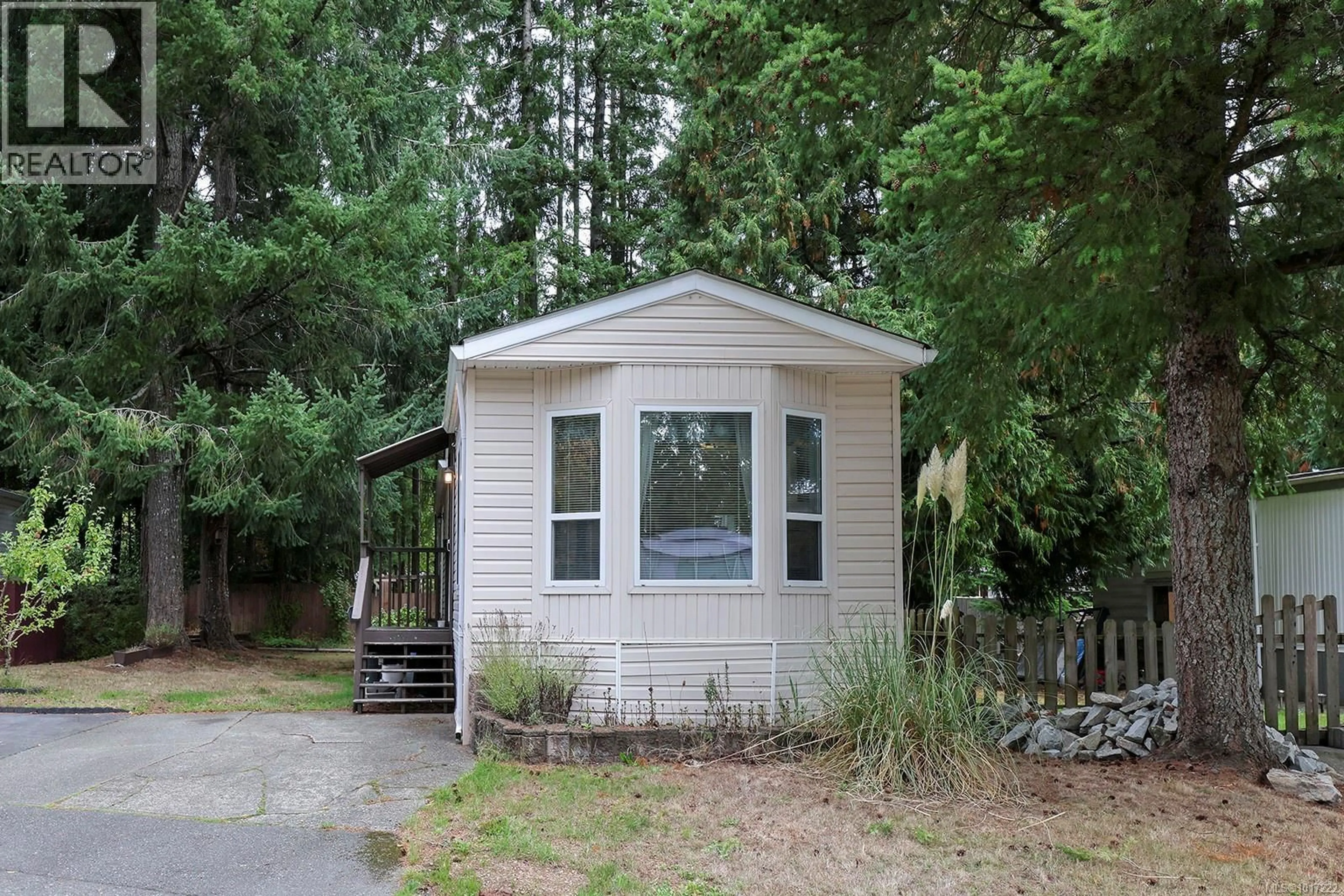 Home with vinyl exterior material, street for 4 - 1640 ANDERTON ROAD, Courtenay British Columbia V9M4A5