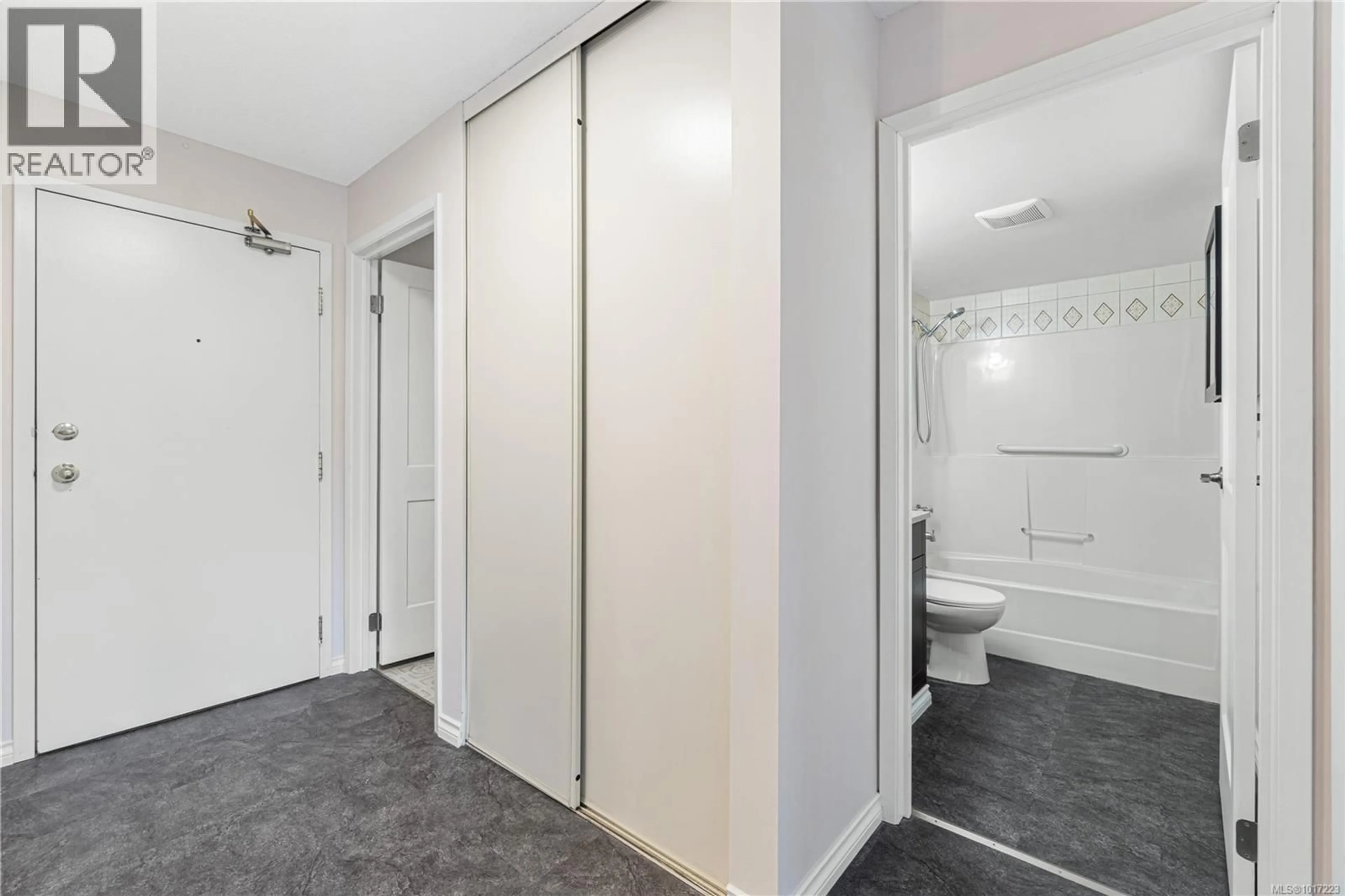 Standard bathroom, unknown for 307 - 6715 DOVER ROAD, Nanaimo British Columbia V9V1L8