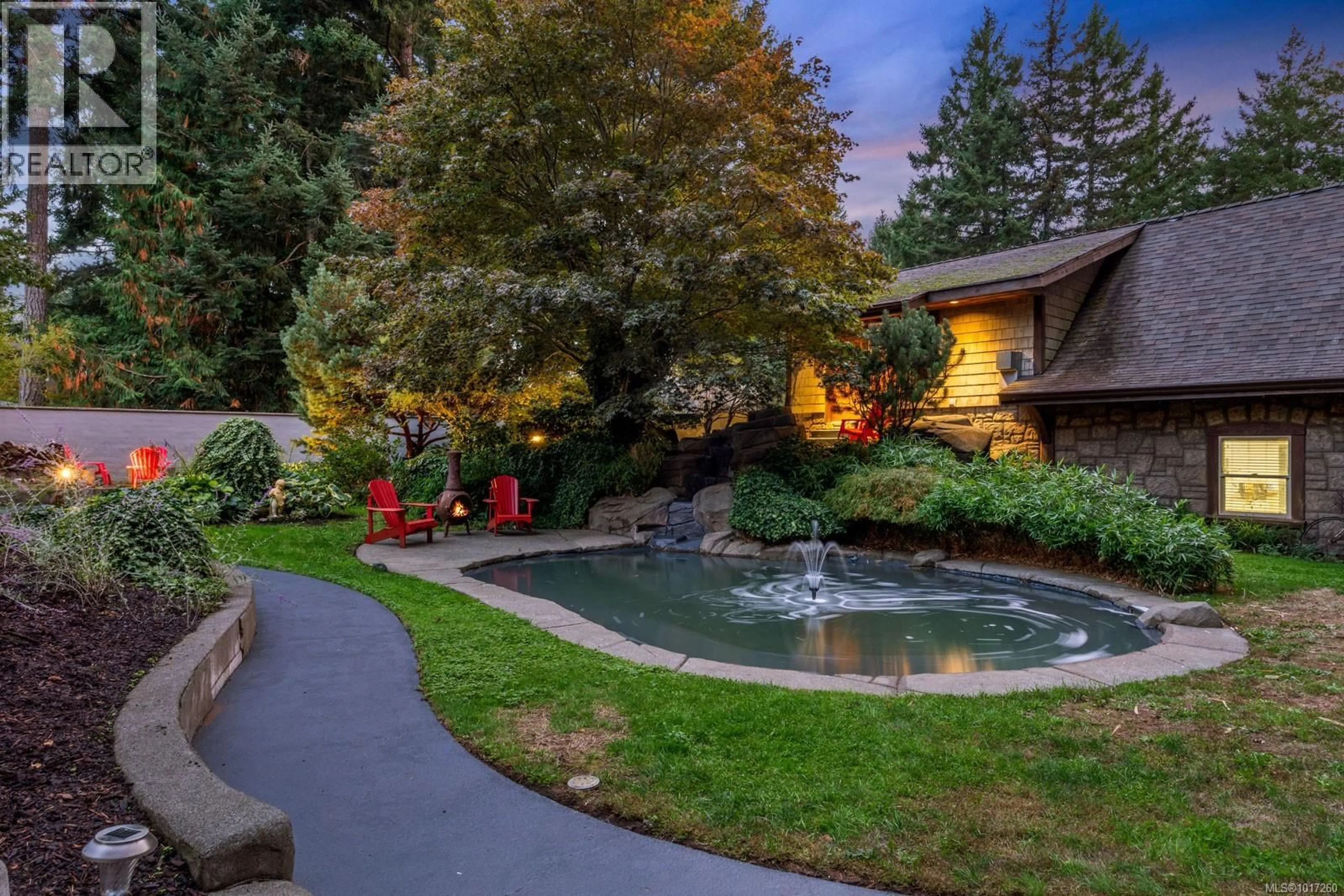 Patio, water/lake/river/ocean view for 205 MULHOLLAND DRIVE, Comox British Columbia V9M3W5