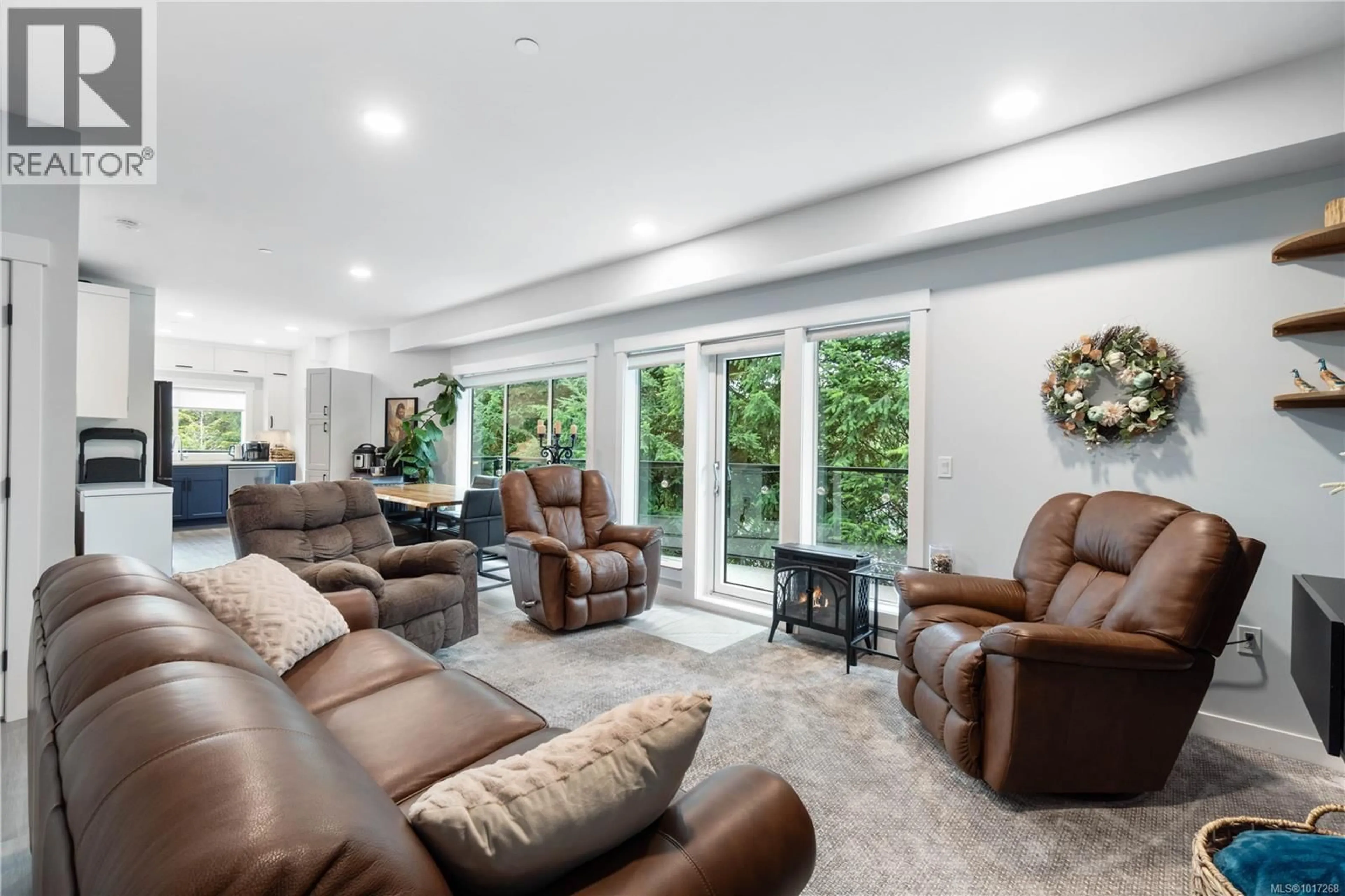 Living room with furniture, unknown for 206 - 4474 WELLINGTON ROAD, Nanaimo British Columbia V9T2H3