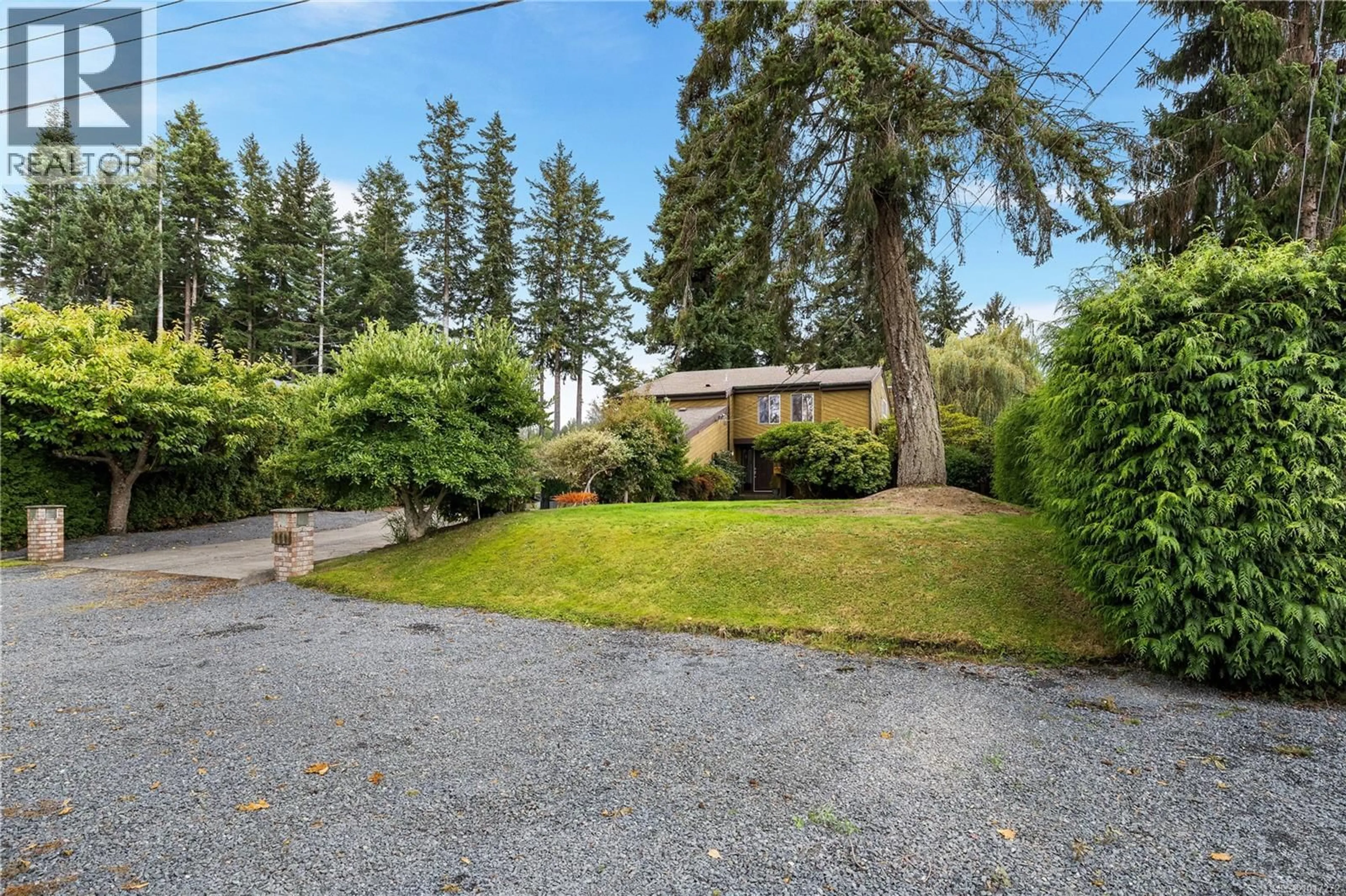 A pic from outside/outdoor area/front of a property/back of a property/a pic from drone, street for 111 ENGLES ROAD, Campbell River British Columbia V9H1J8