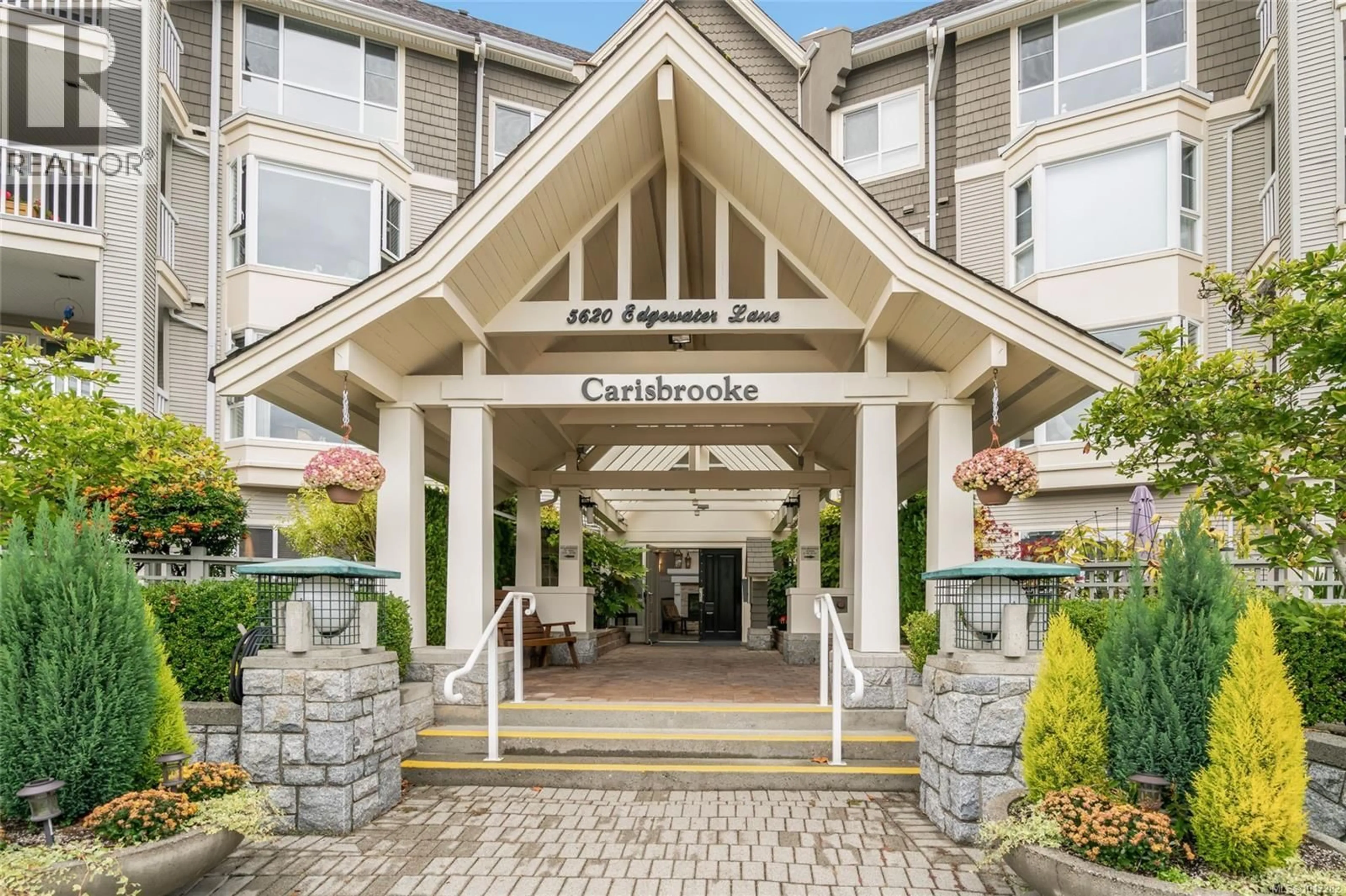 Indoor foyer for 209 - 5620 EDGEWATER LANE, Nanaimo British Columbia V9T6K1