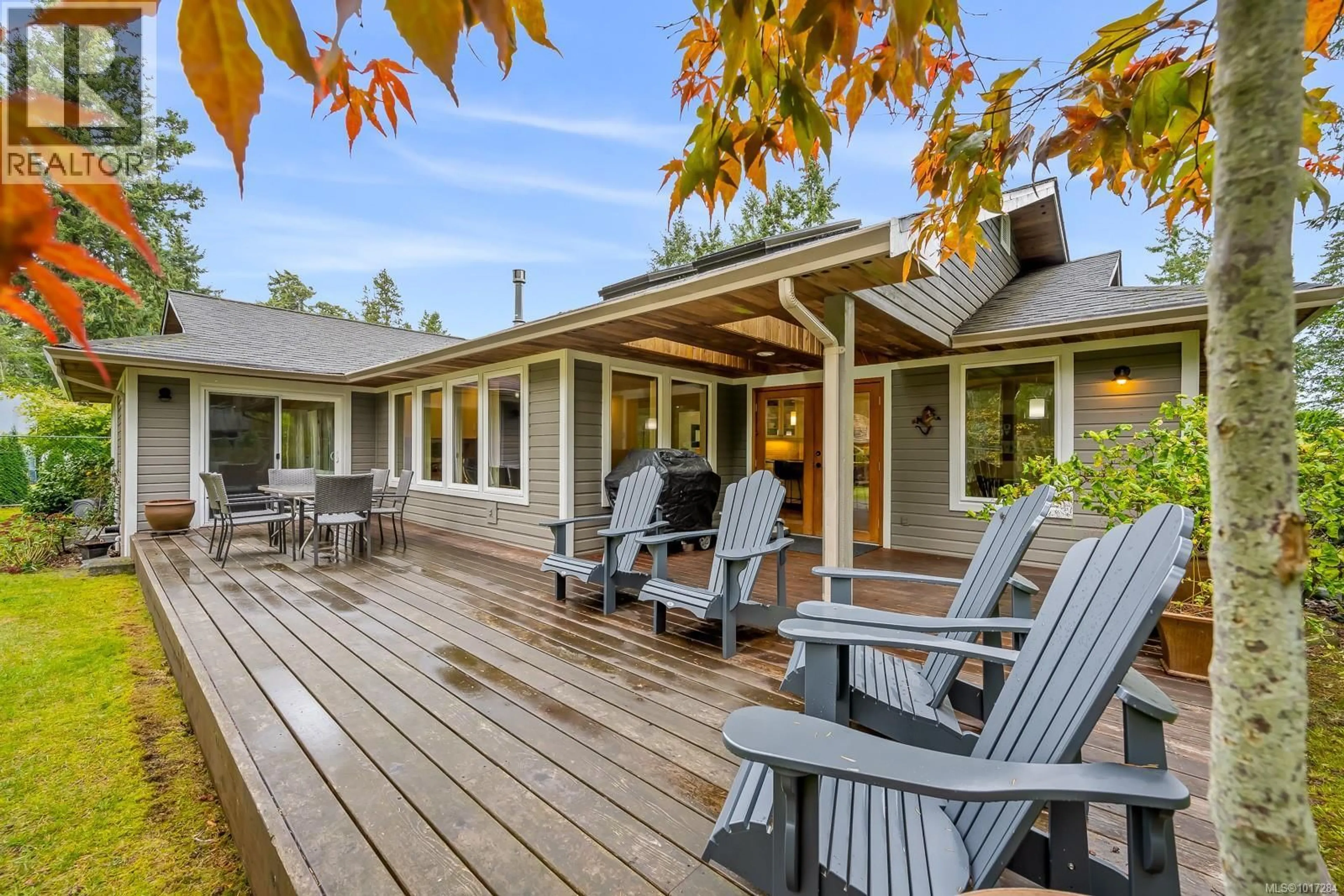 Patio, unknown for 8809 DRIFTWOOD ROAD, Black Creek British Columbia V9J1A8