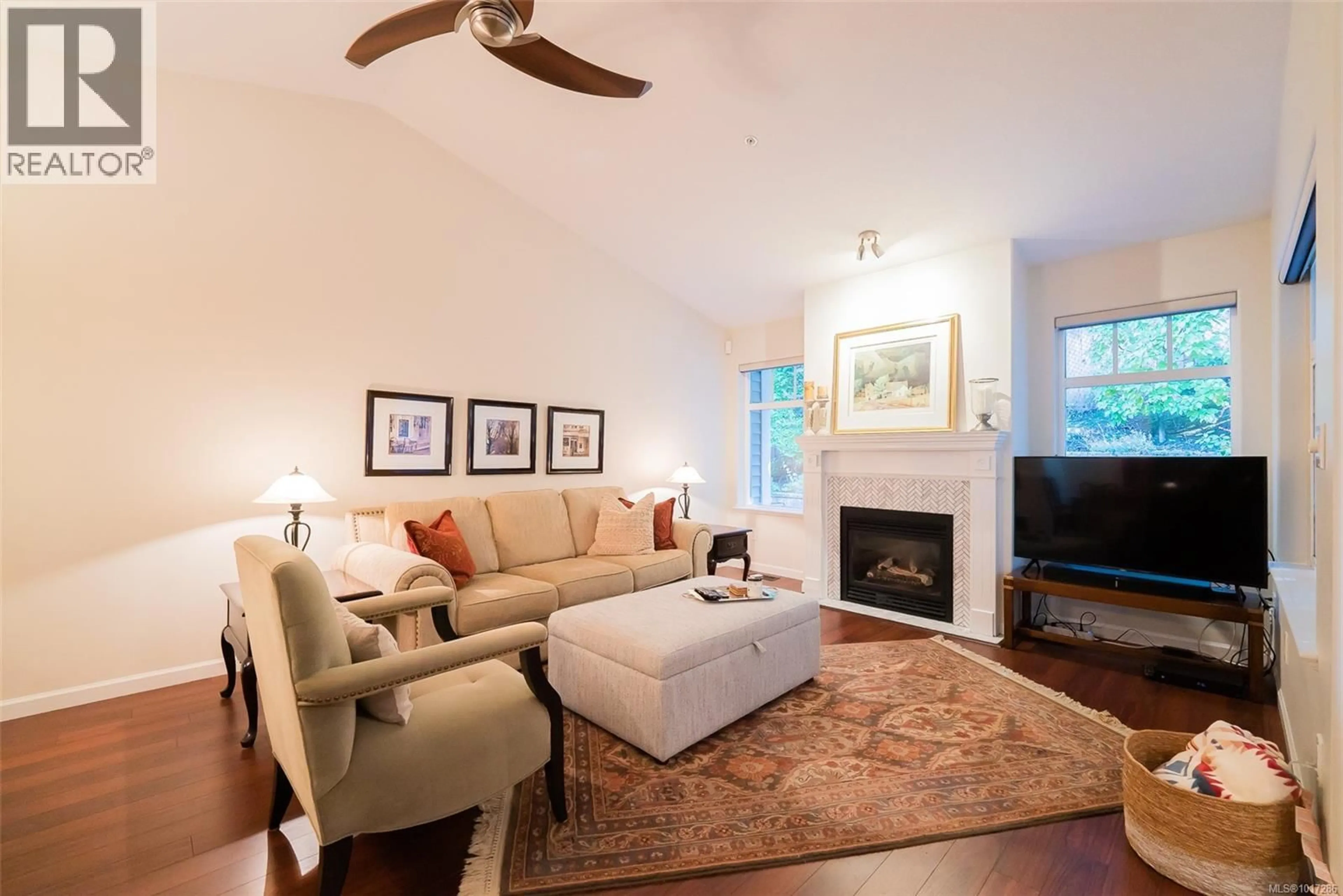Living room with furniture, unknown for 6120 BELLFLOWER WAY, Nanaimo British Columbia V9T6L2