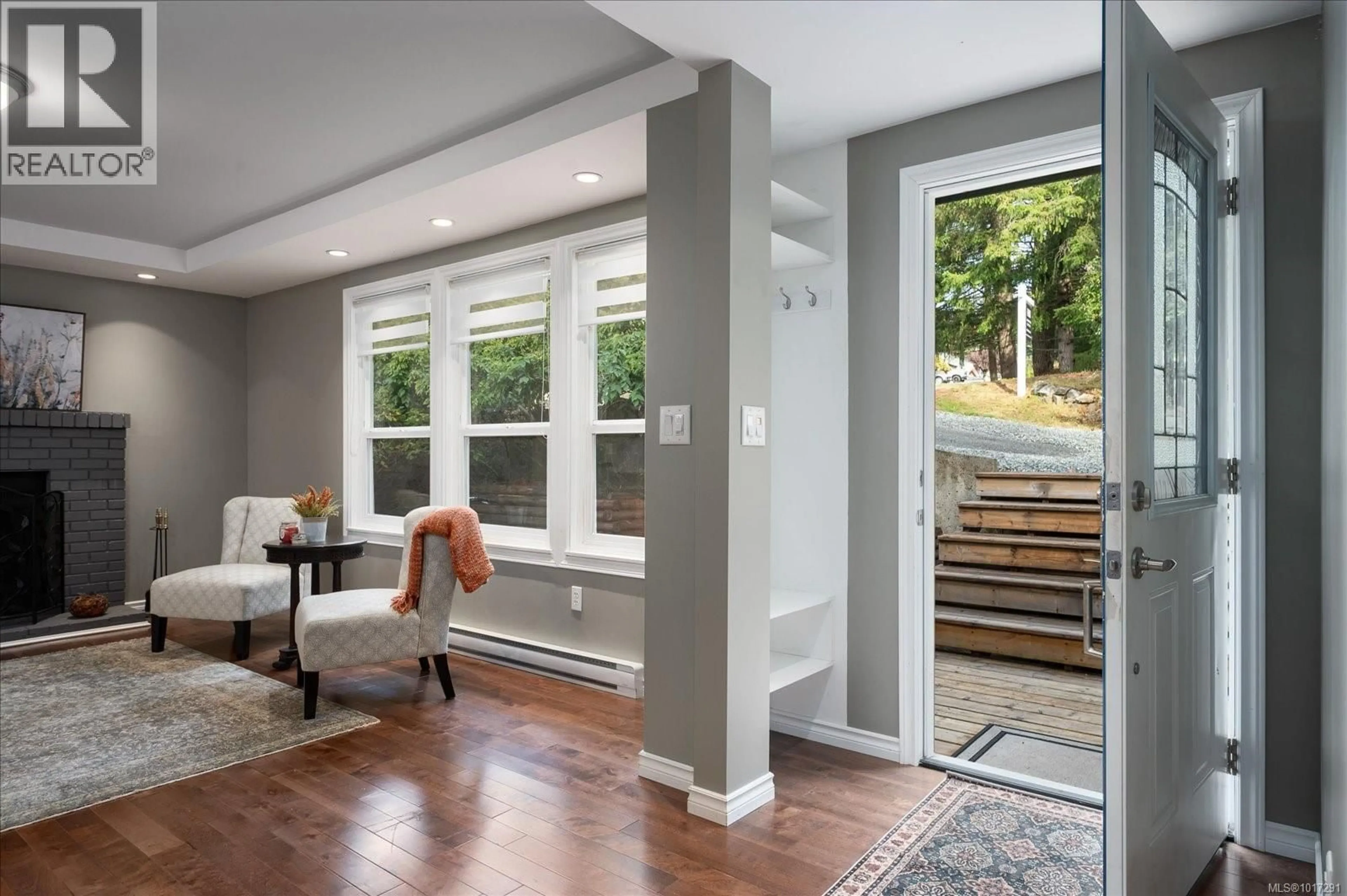 Indoor entryway for 3995 ROSS ROAD, Nanaimo British Columbia V9T4L8