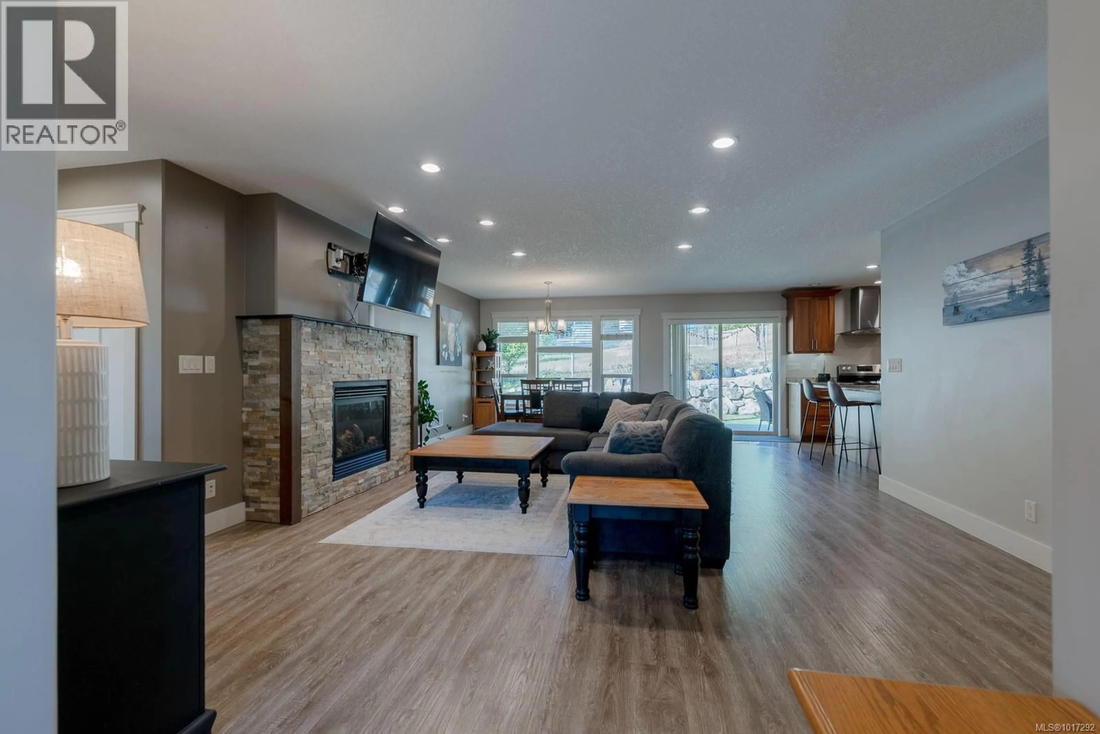 Living room with furniture, unknown for 19 - 5450 TOMSWOOD ROAD, Port Alberni British Columbia V9Y0B4
