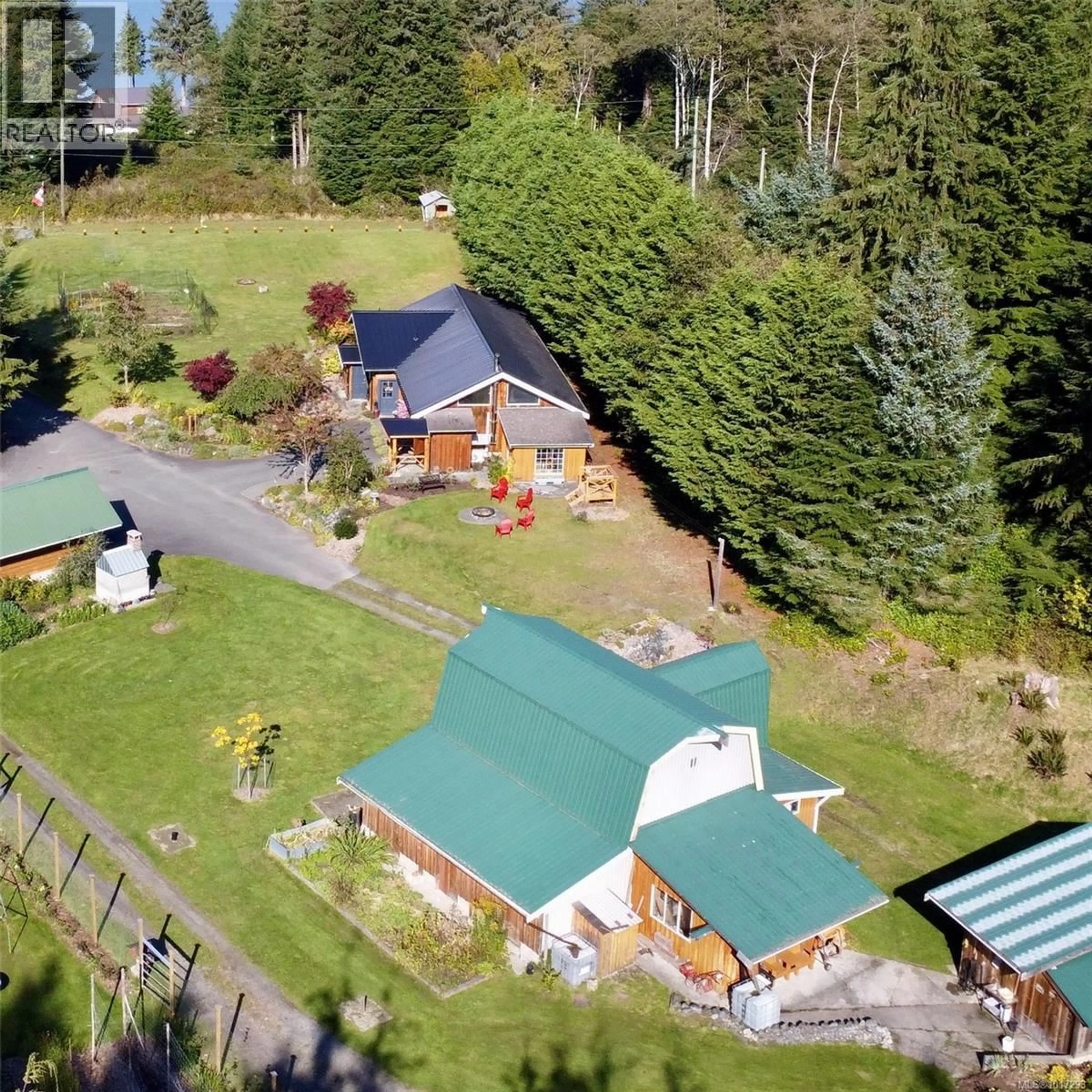 A pic from outside/outdoor area/front of a property/back of a property/a pic from drone, unknown for 885 LANQVIST ROAD, Hyde Creek British Columbia V0N2R0