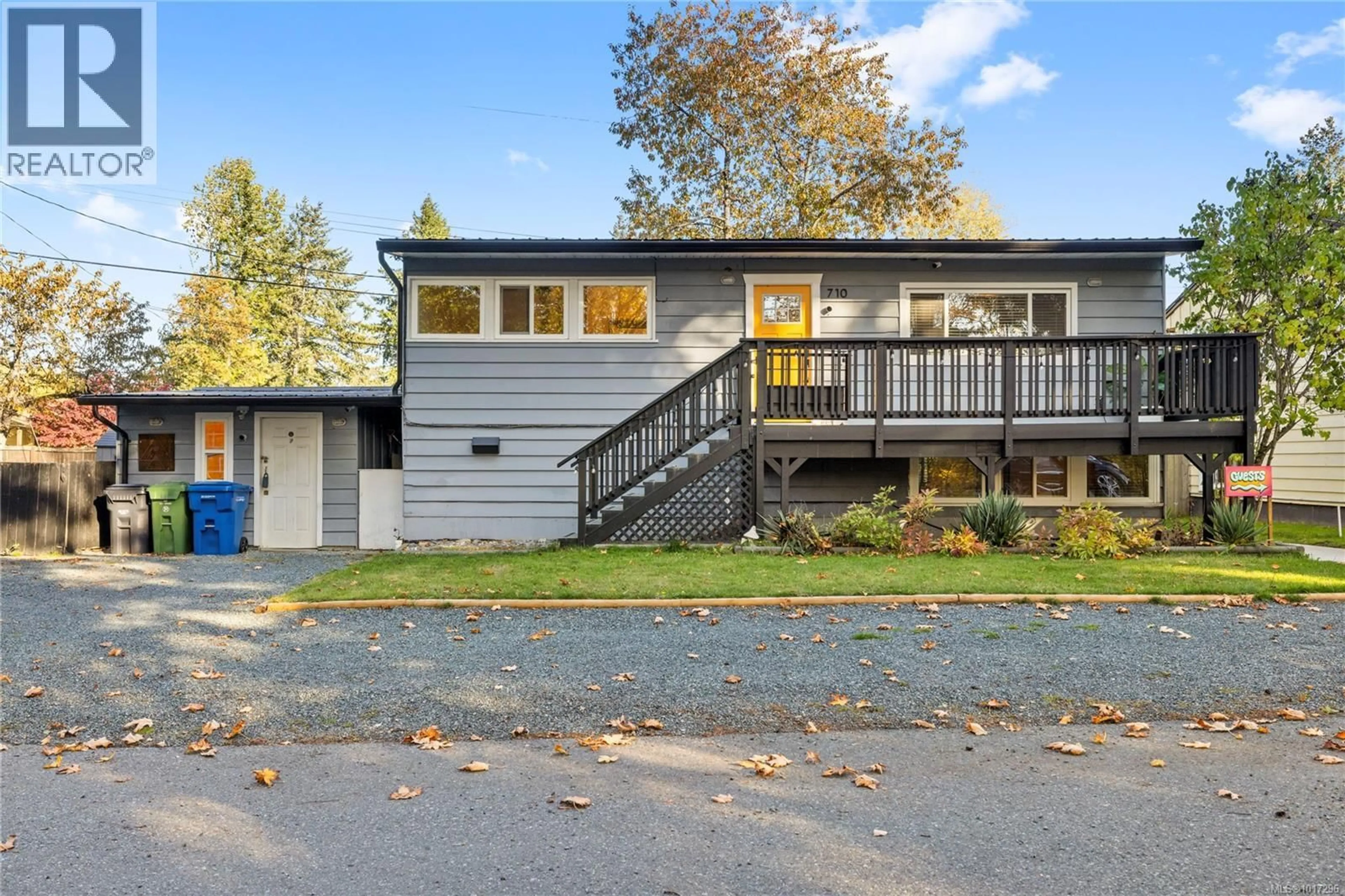 Home with vinyl exterior material, street for 710 CONNAUGHT AVENUE, Nanaimo British Columbia V9R4J6