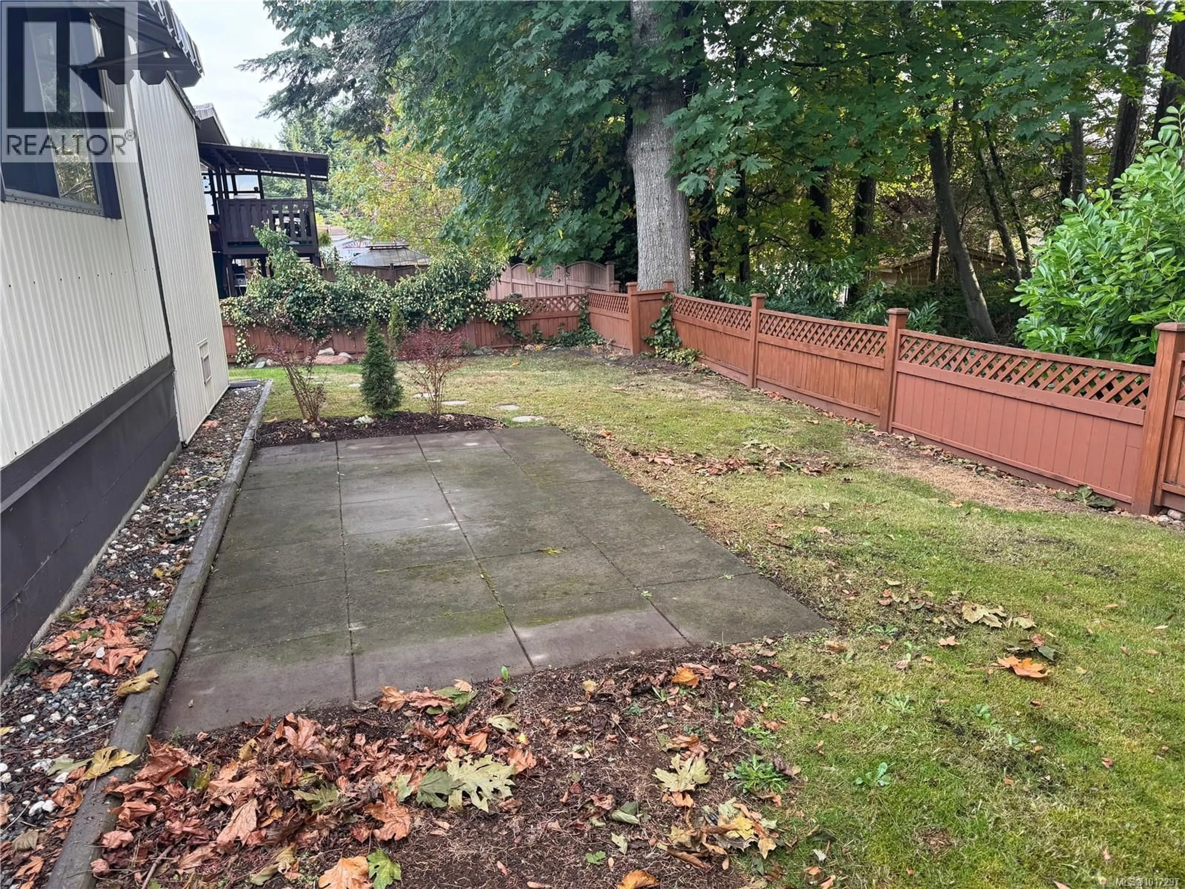 Patio, street for 505 UPLAND AVENUE, Courtenay British Columbia V9N6V9