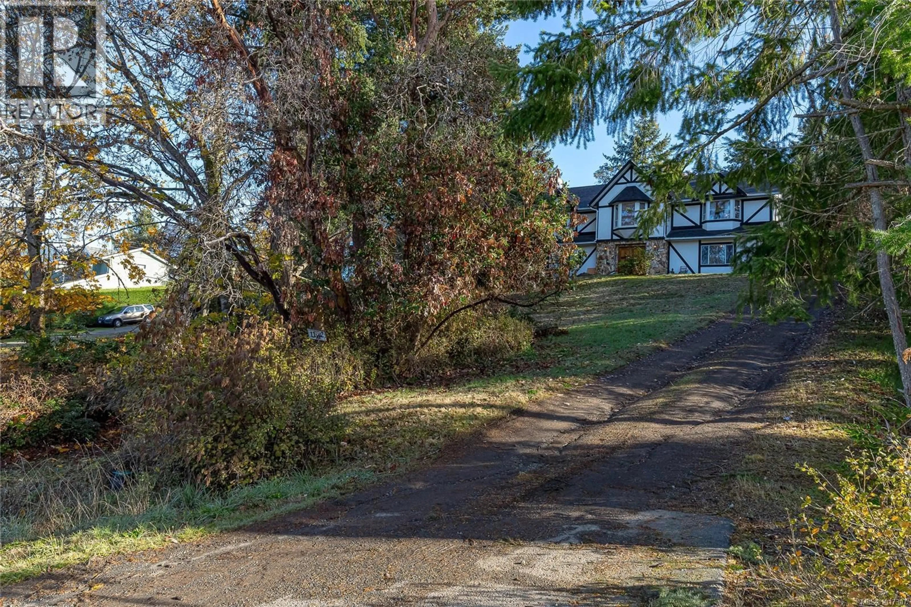 A pic from outside/outdoor area/front of a property/back of a property/a pic from drone, street for 1182 VIEWTOP ROAD, Duncan British Columbia V9L5S7