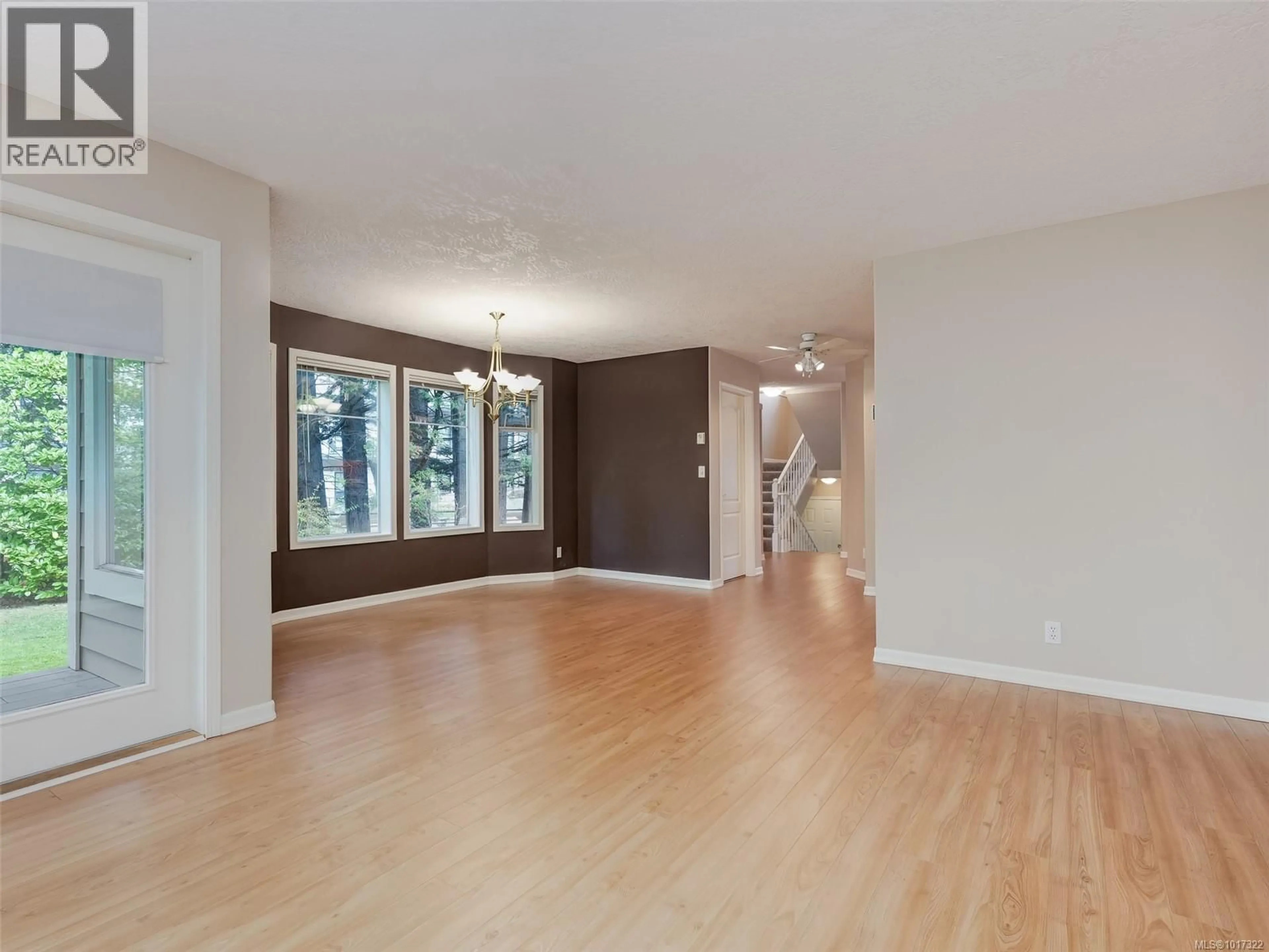 Unknown for 1 - 4619 ELK LAKE DRIVE, Saanich British Columbia V8Z5M2