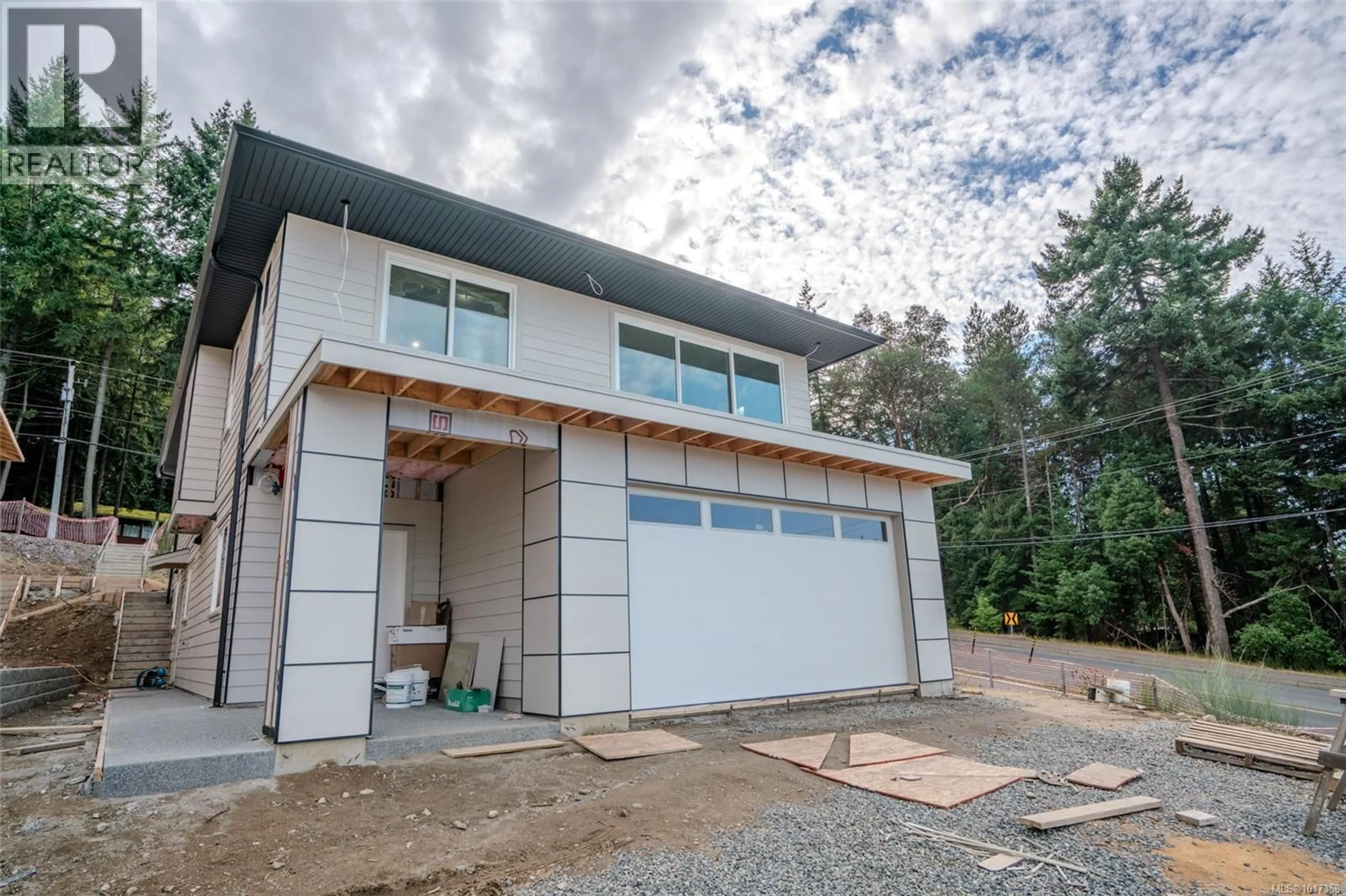 Home with vinyl exterior material, building for 5564 RUTHERFORD ROAD, Nanaimo British Columbia V9T5M8