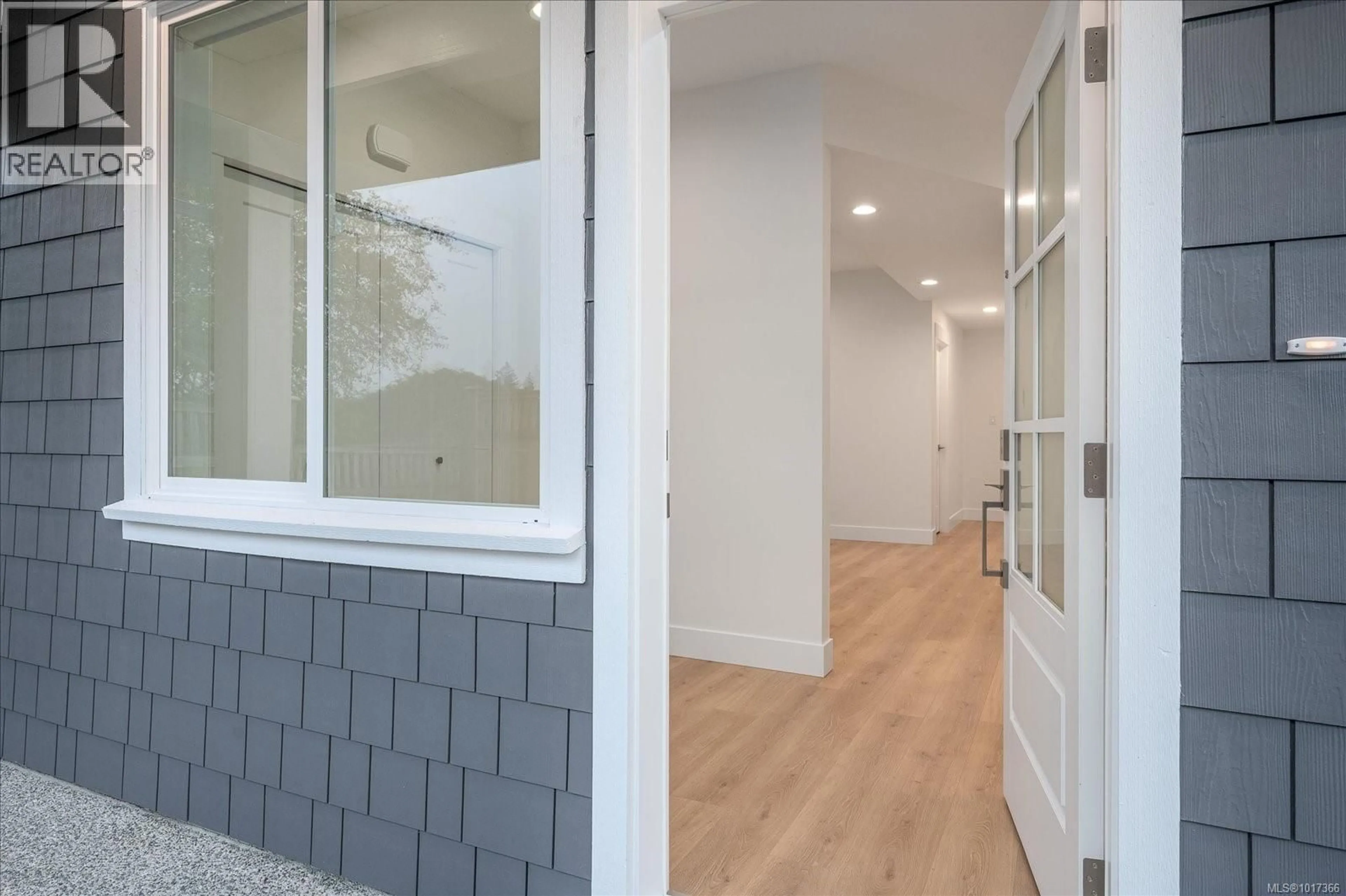 Indoor entryway for 4556 SUNCREST ROAD, Nanaimo British Columbia V9T0M6