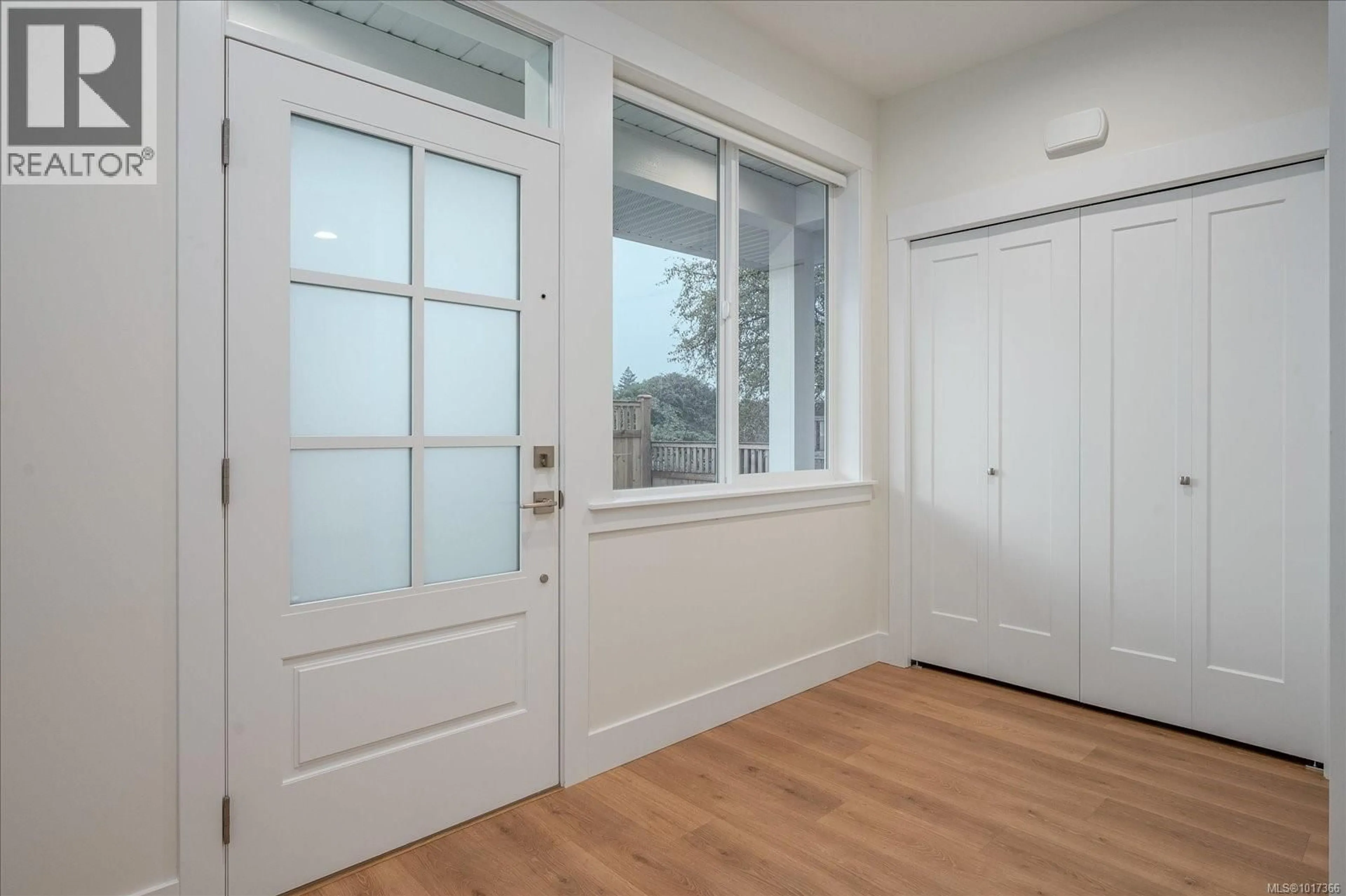 Indoor entryway for 4556 SUNCREST ROAD, Nanaimo British Columbia V9T0M6