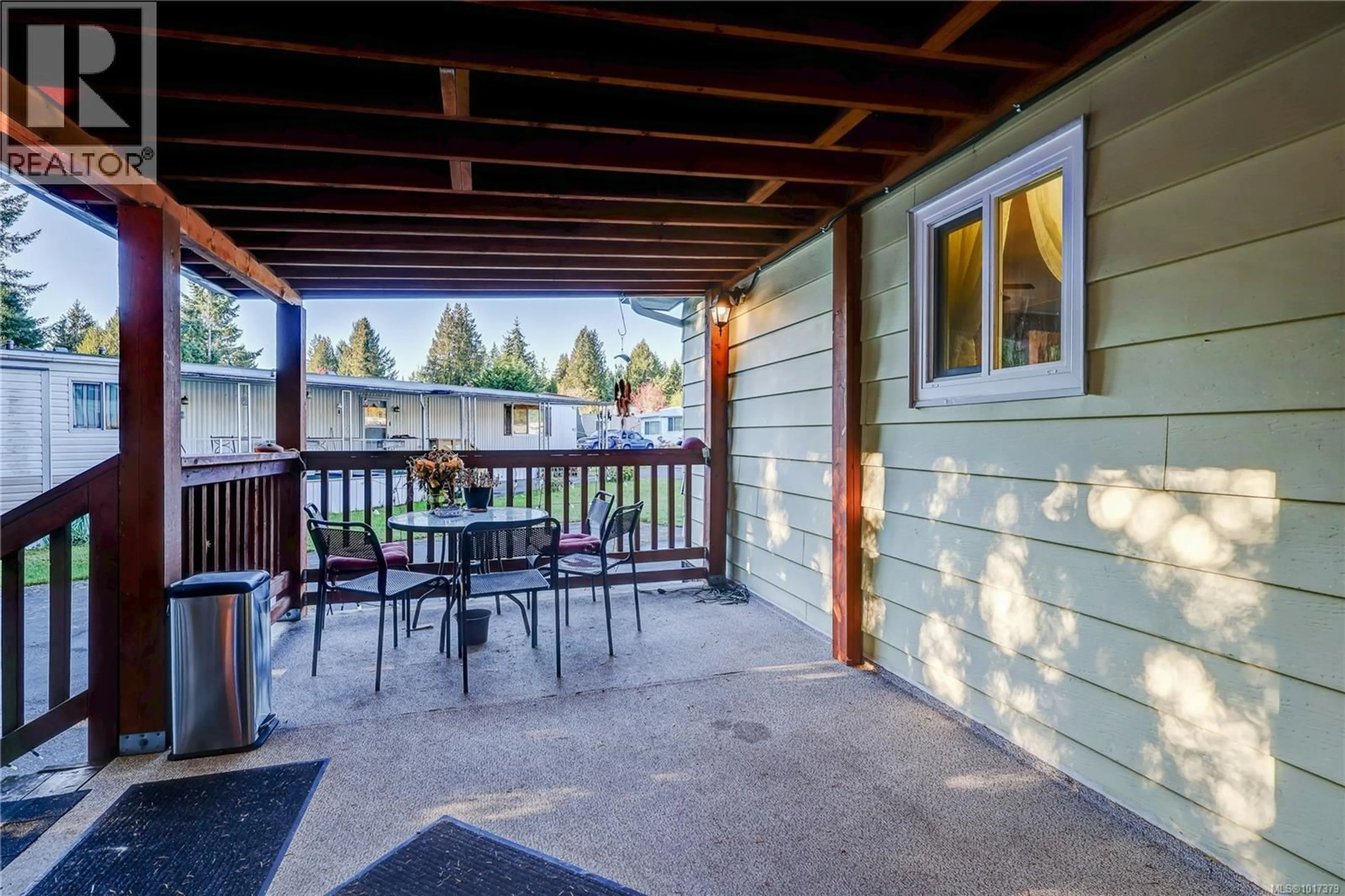 Patio, water/lake/river/ocean view for 51 - 61 TWELFTH STREET, Nanaimo British Columbia V9R6L3