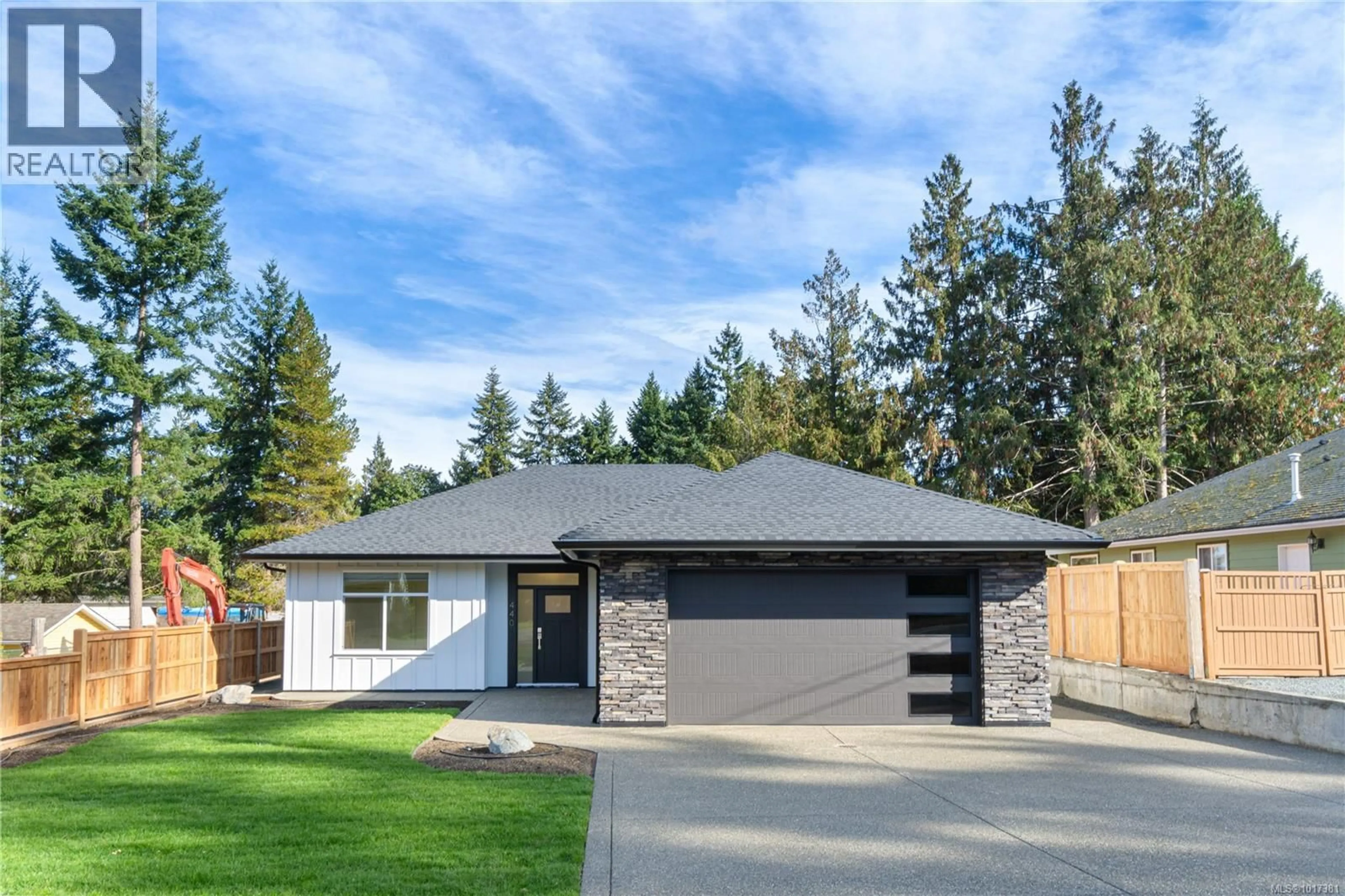 Home with brick exterior material, street for 440 CRAIG STREET, Parksville British Columbia V9P1L2