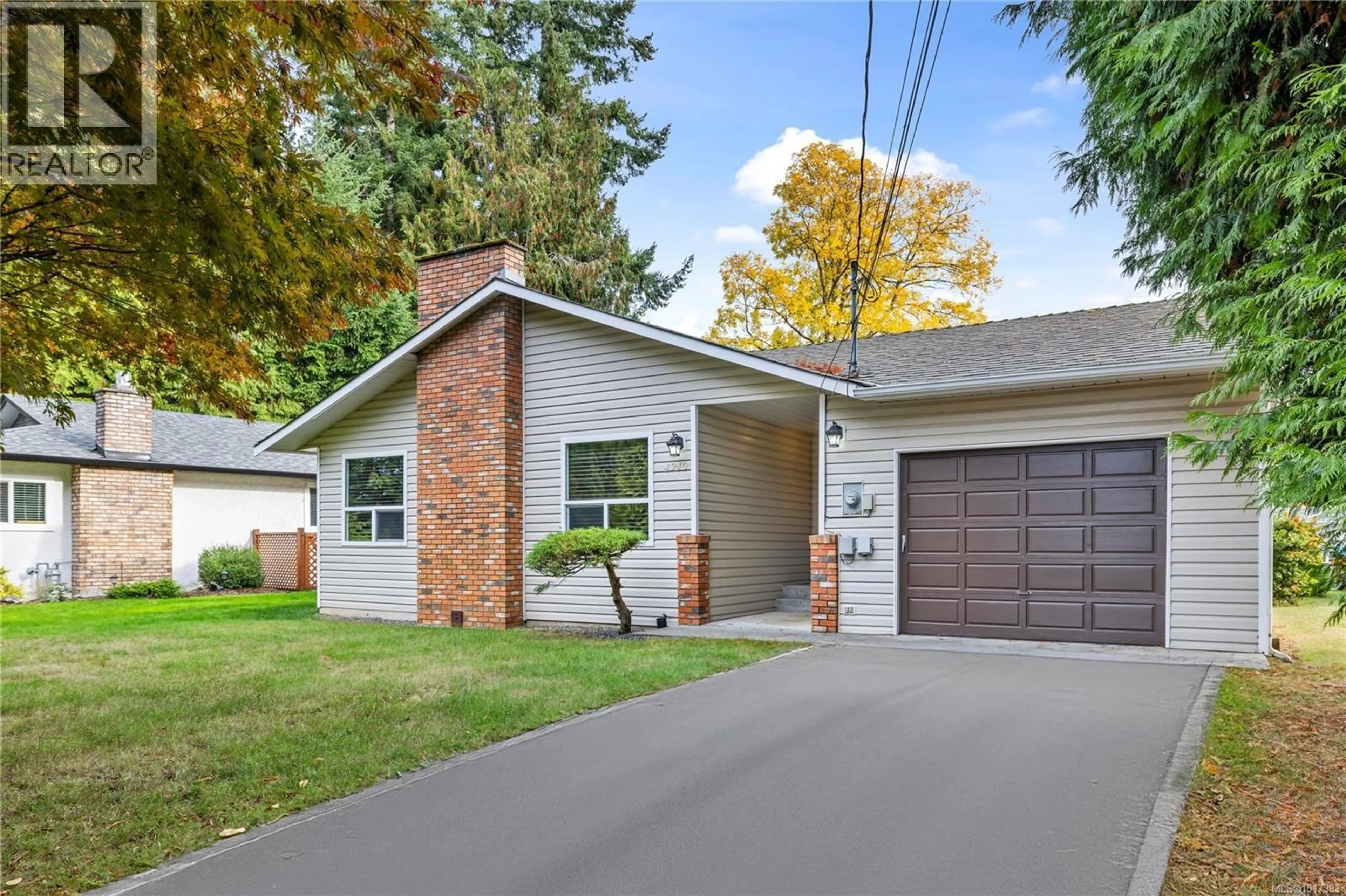 Home with brick exterior material, street for 4340 BUTTERNUT DRIVE, Nanaimo British Columbia V9T4J7