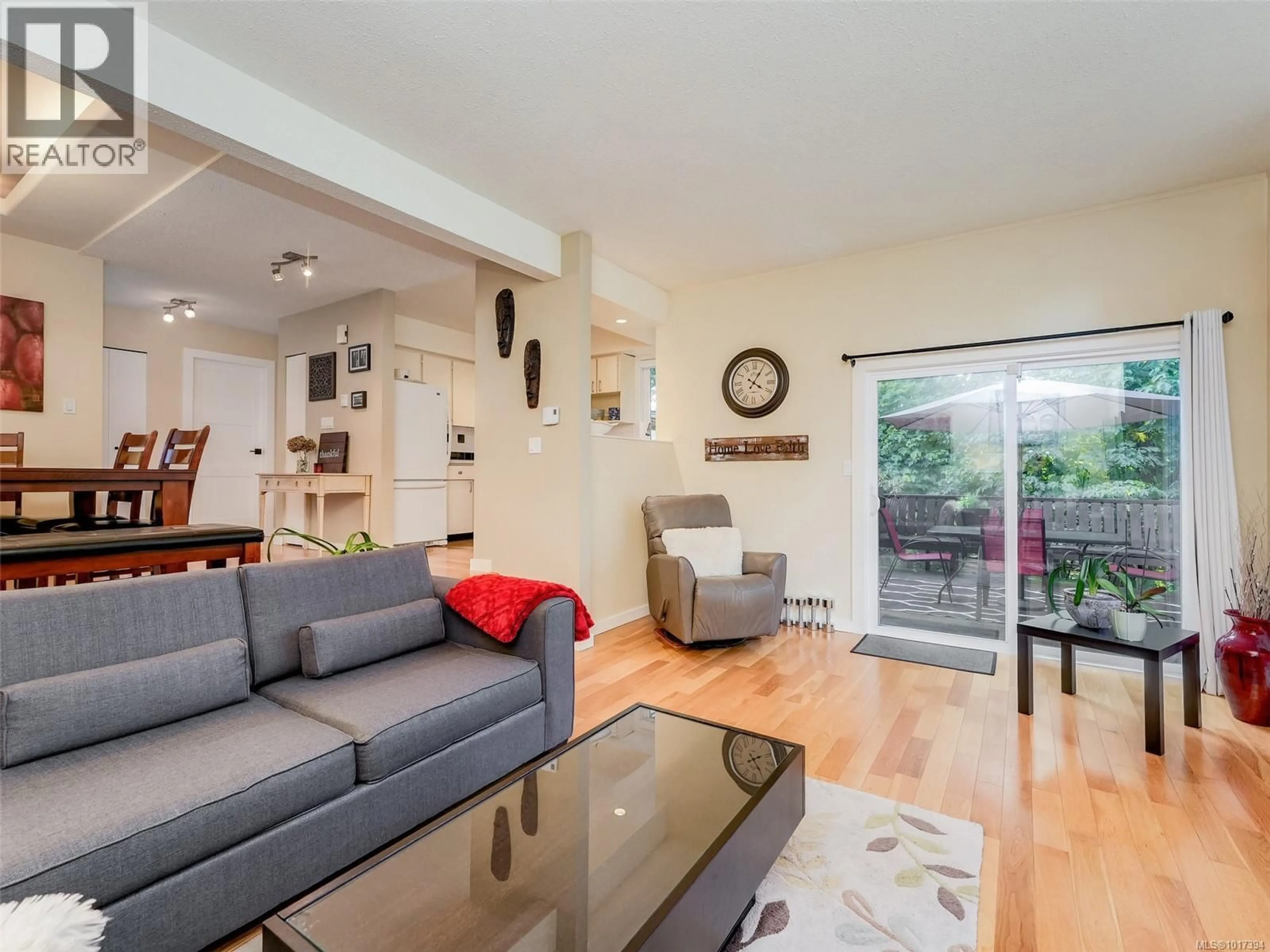 Living room with furniture, unknown for 22 FALSTAFF PLACE, View Royal British Columbia V9A7A5
