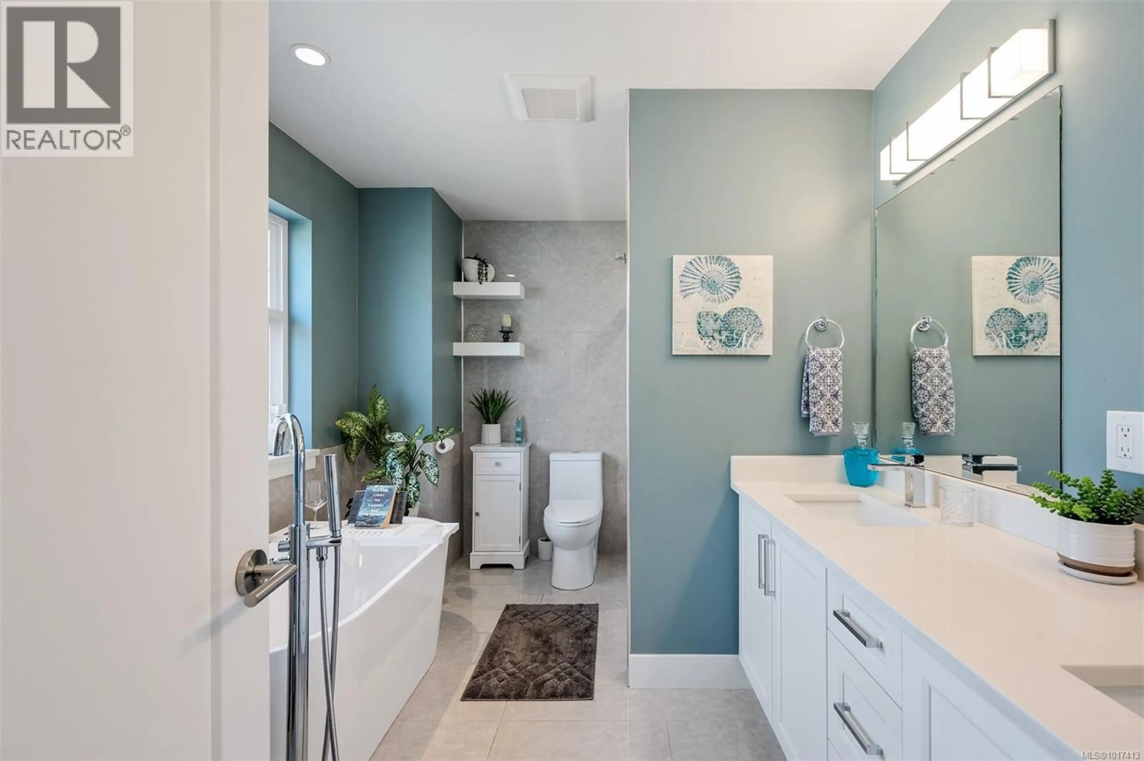 Contemporary bathroom, ceramic/tile floor for 3015 ZEN LANE, Colwood British Columbia V9B2A1