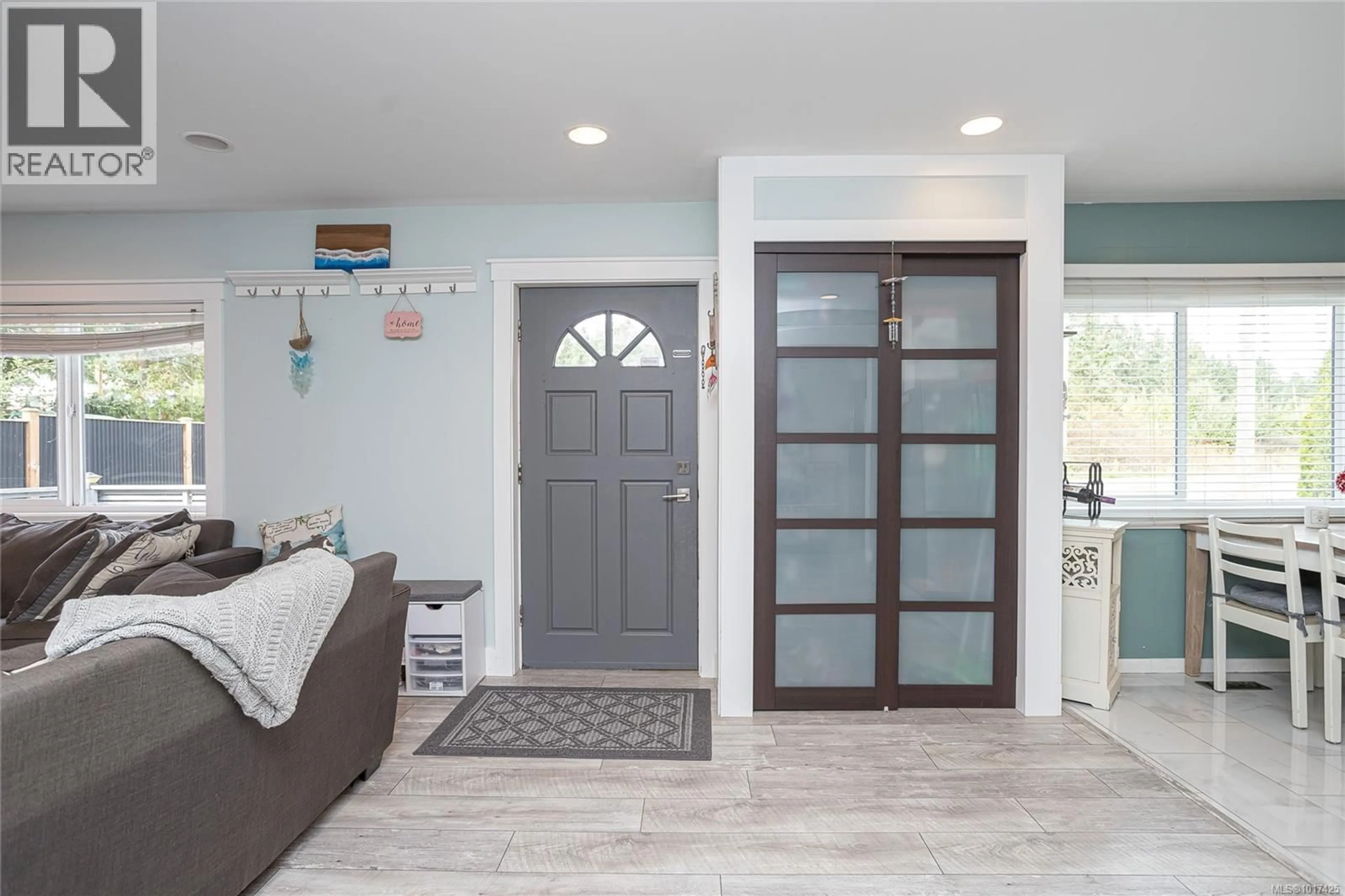 Indoor entryway for 3464 GLENORA ROAD, Duncan British Columbia V9L6S2
