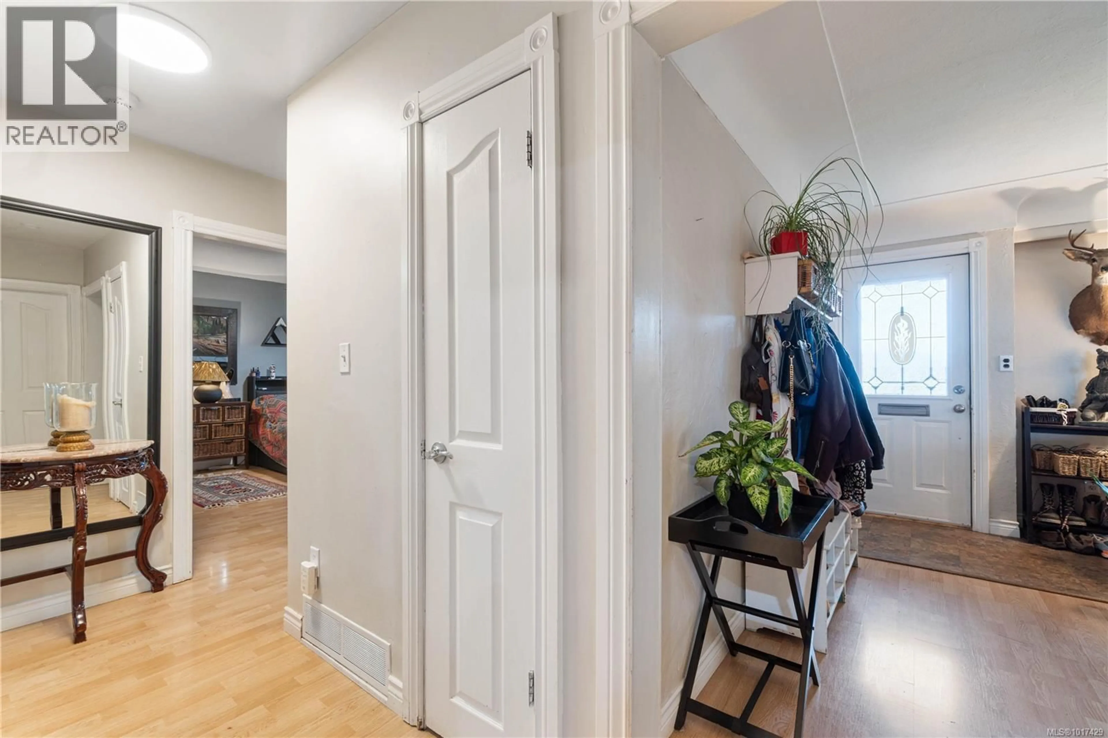 Indoor entryway for 3779 17TH AVENUE, Port Alberni British Columbia V9Y5G4