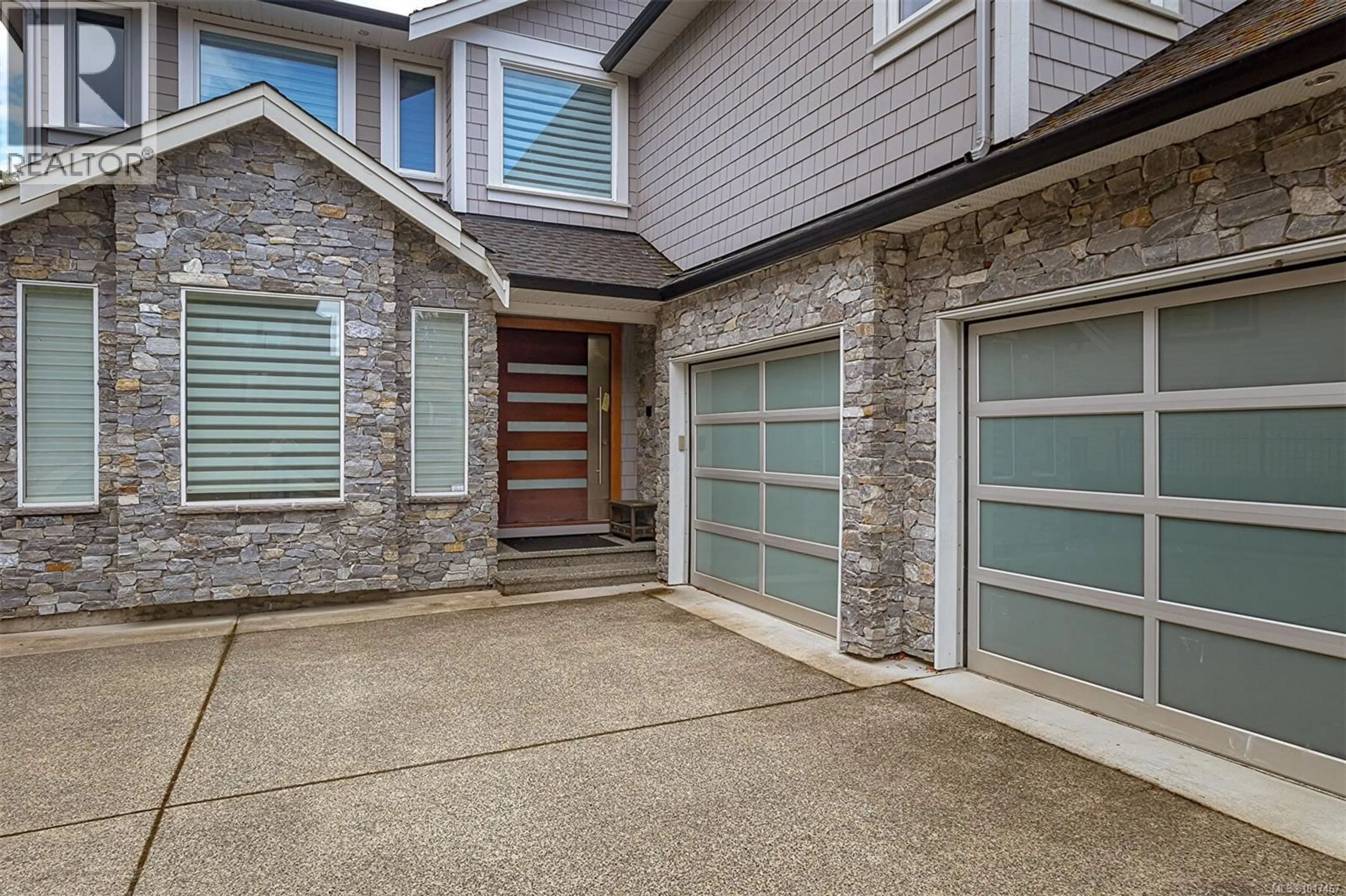 Home with brick exterior material, street for 2267 NICKLAUS DRIVE, Langford British Columbia V9B0L2