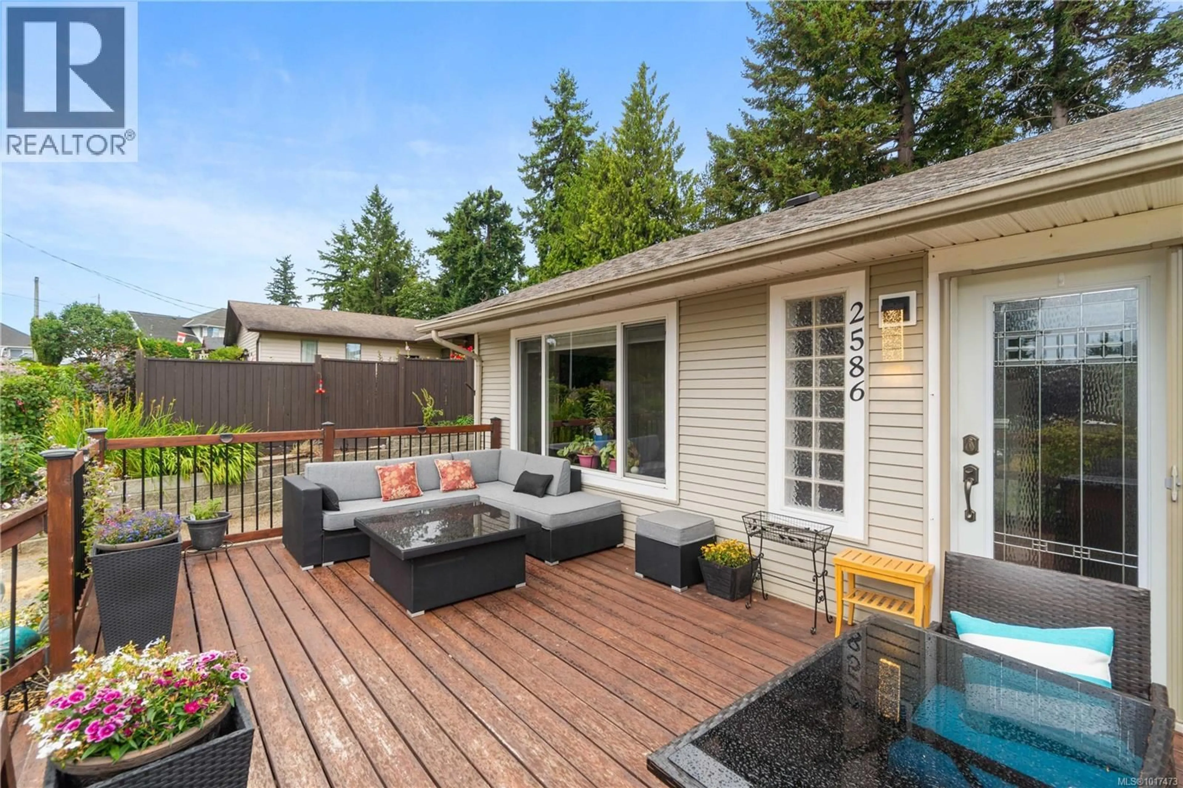Patio, unknown for 2586 THERESA TERRACE, Nanaimo British Columbia V9T4Y9