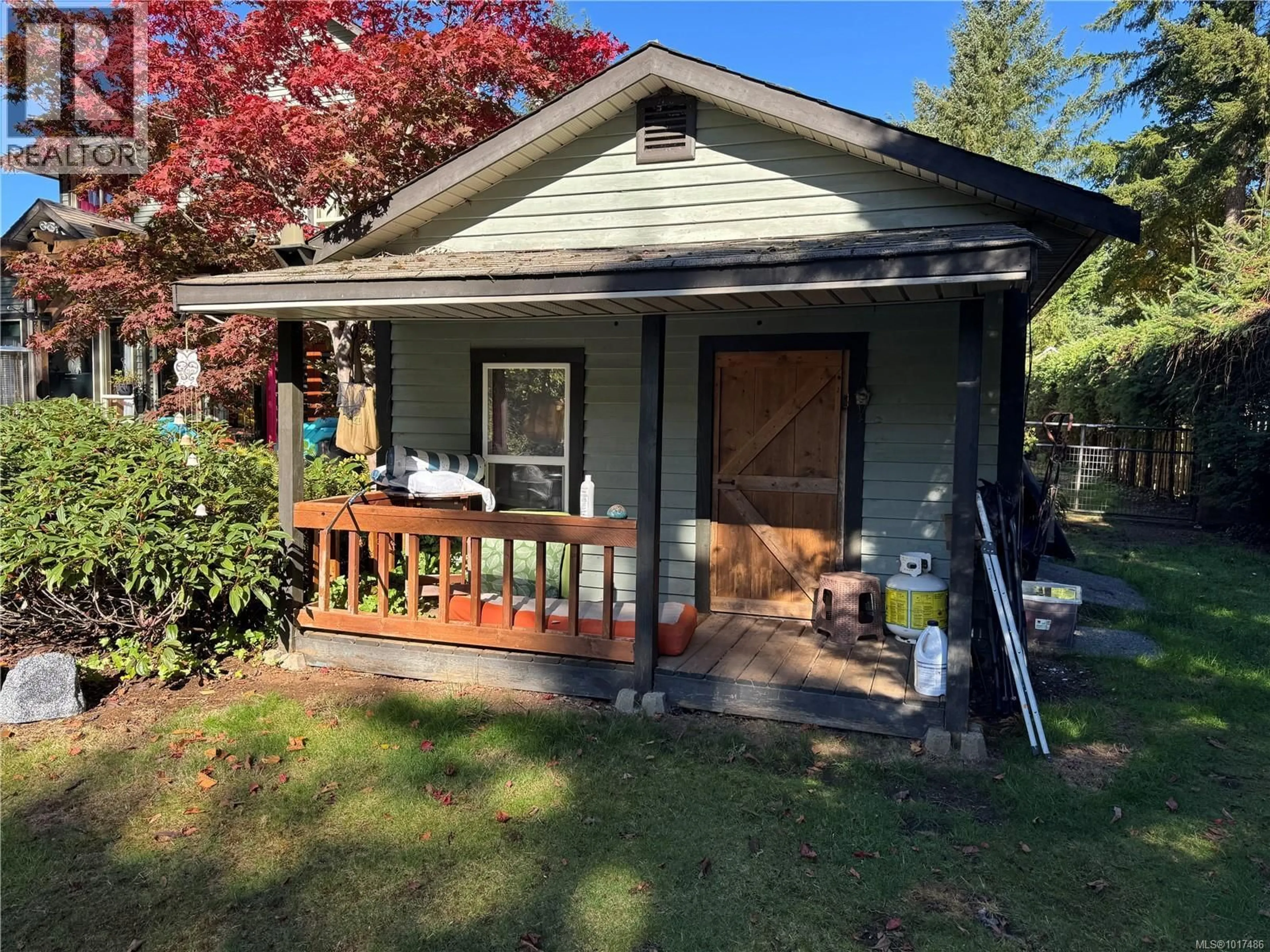 Unknown for 8856 MCLAREY AVENUE, Black Creek British Columbia V9J1A3