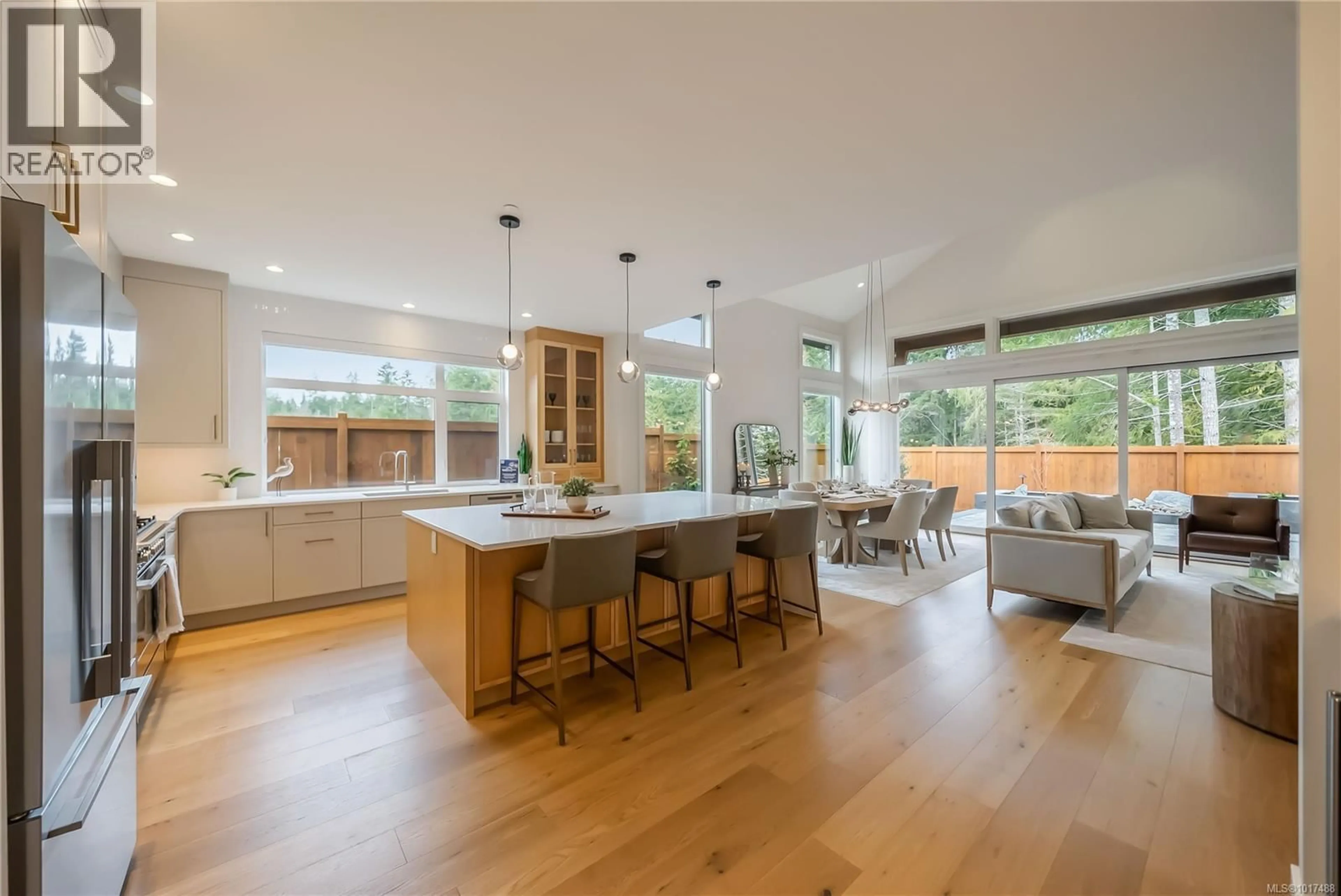 Open concept kitchen, unknown for 530 HOLE-IN-ONE DRIVE, Qualicum Beach British Columbia V9P1M5