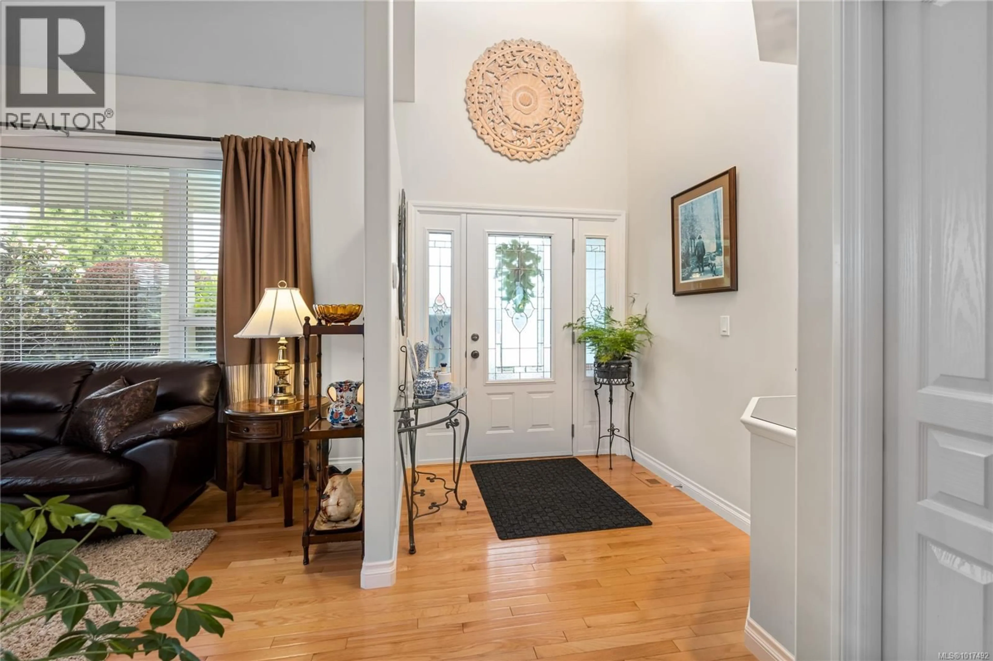 Indoor entryway for 5464 ALTAVISTA DRIVE, Nanaimo British Columbia V9T6P2