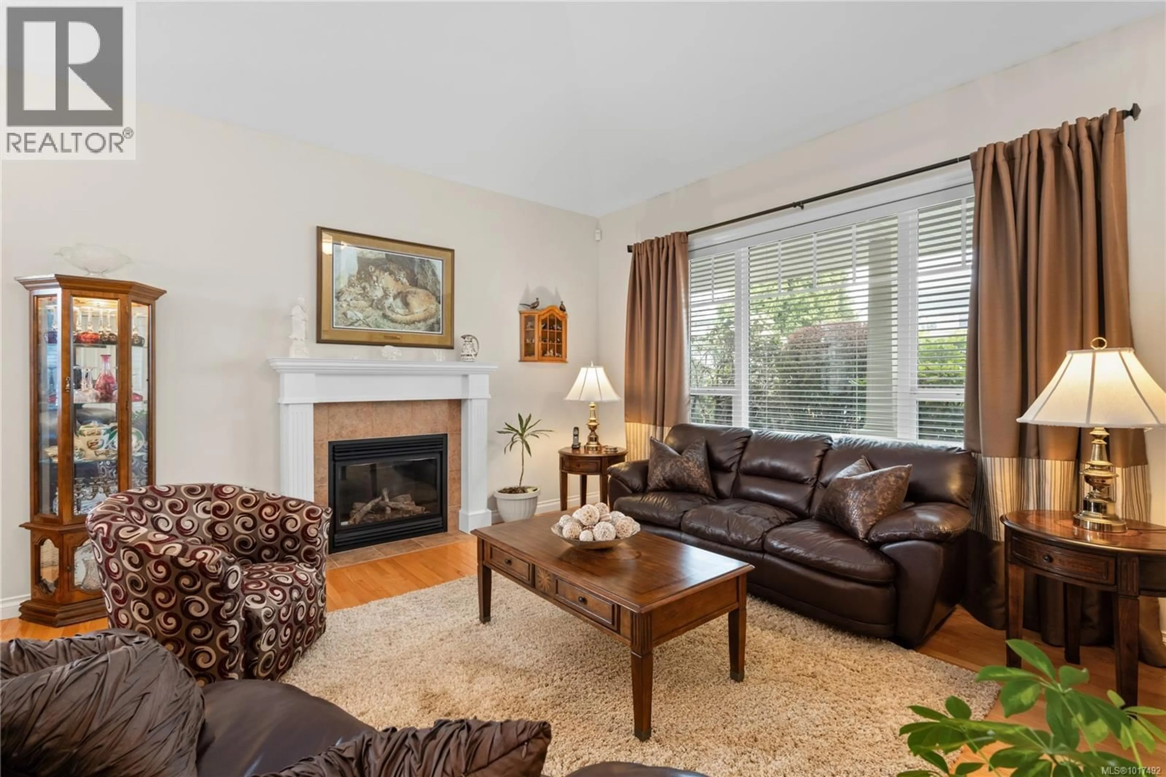 Living room with furniture, unknown for 5464 ALTAVISTA DRIVE, Nanaimo British Columbia V9T6P2