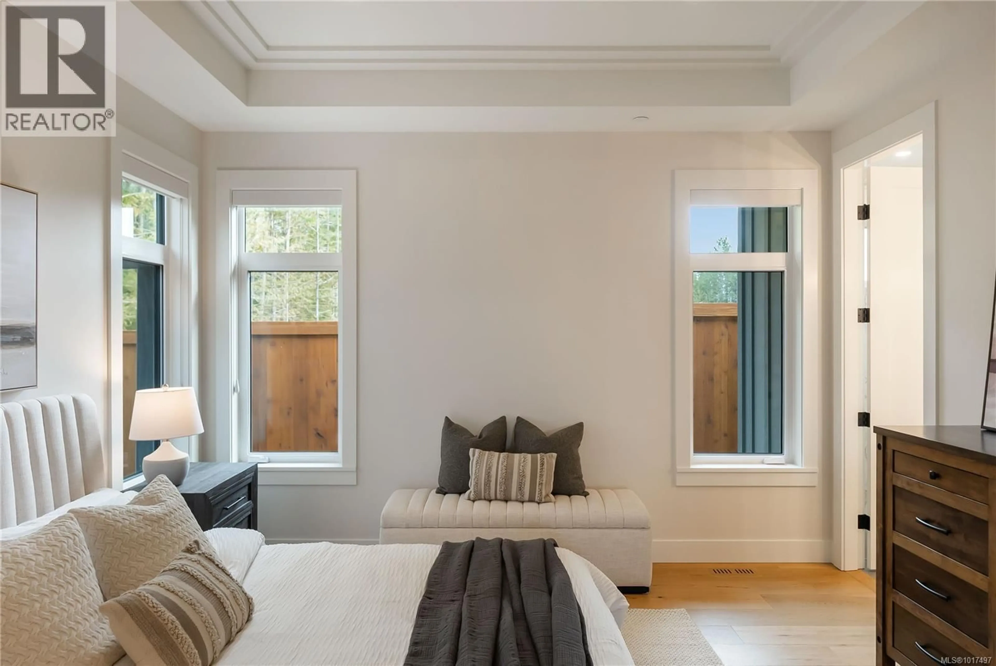 Bedroom with bed, unknown for 948 FLAGSTICK ROAD, Qualicum Beach British Columbia V9K1M5