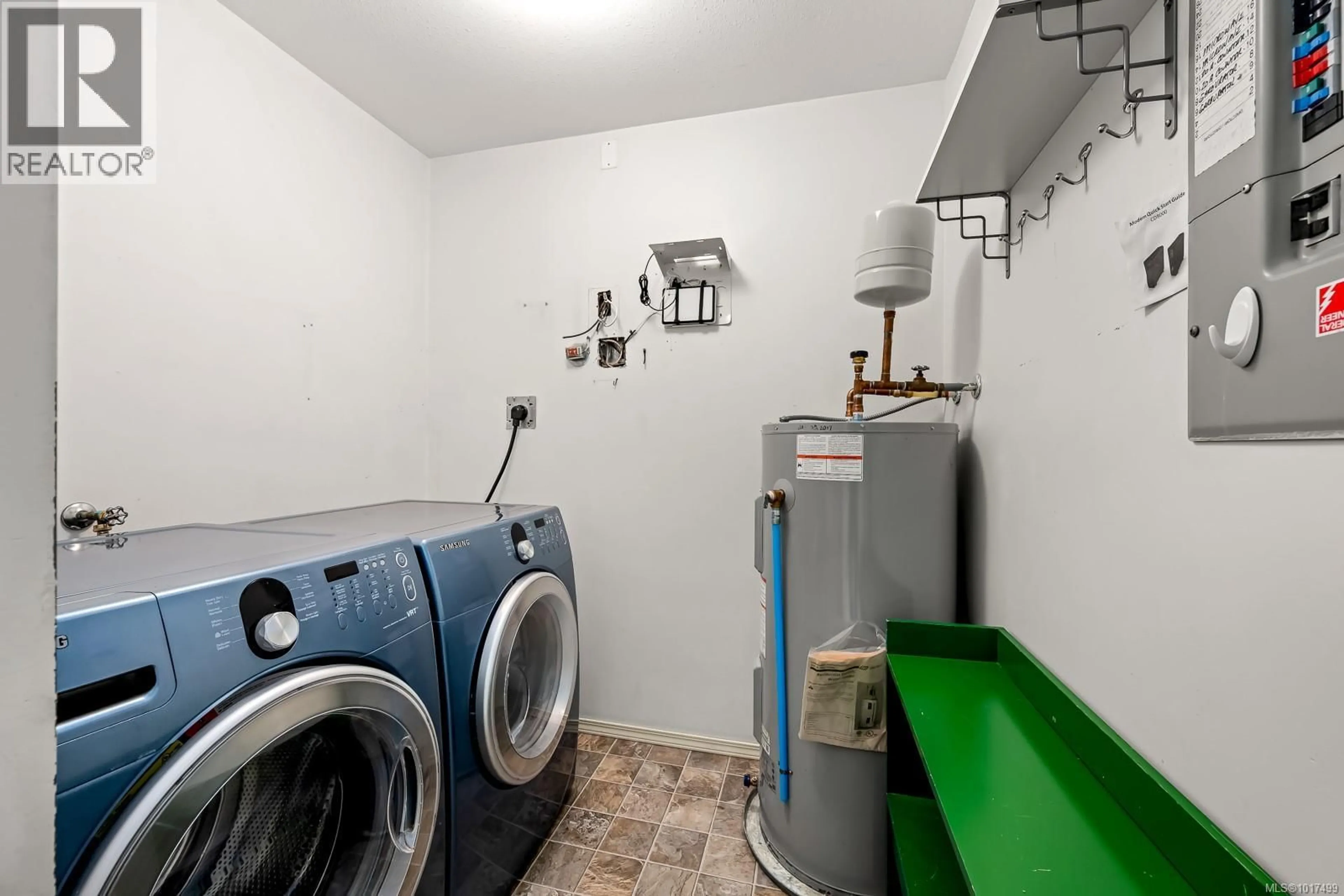 Laundry room for 203 - 4686 ALDERWOOD PLACE, Courtenay British Columbia V9N9A1