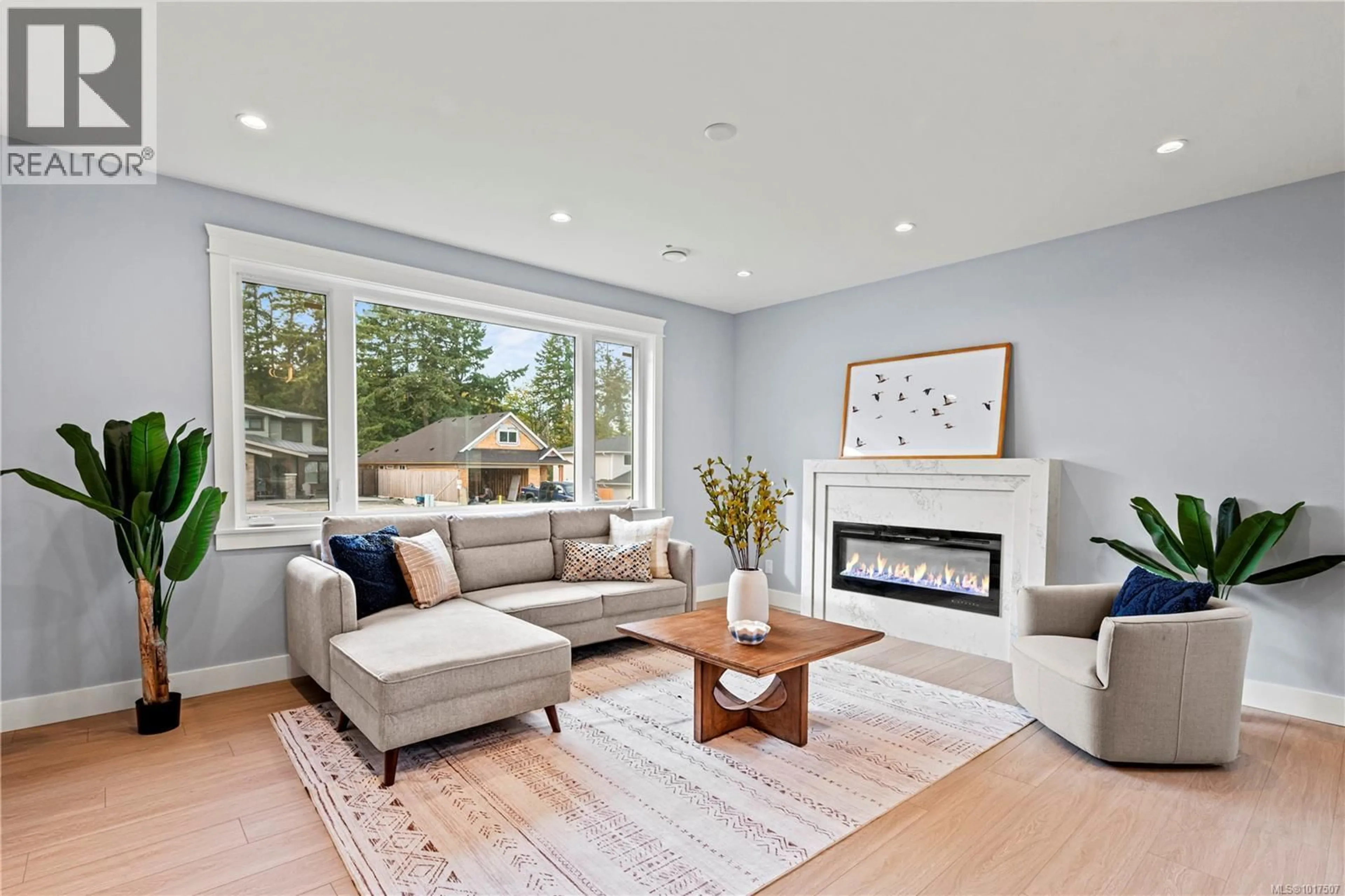 Living room with furniture, unknown for 4615 GALDWELL ROAD, Cowichan Bay British Columbia V0R1N1