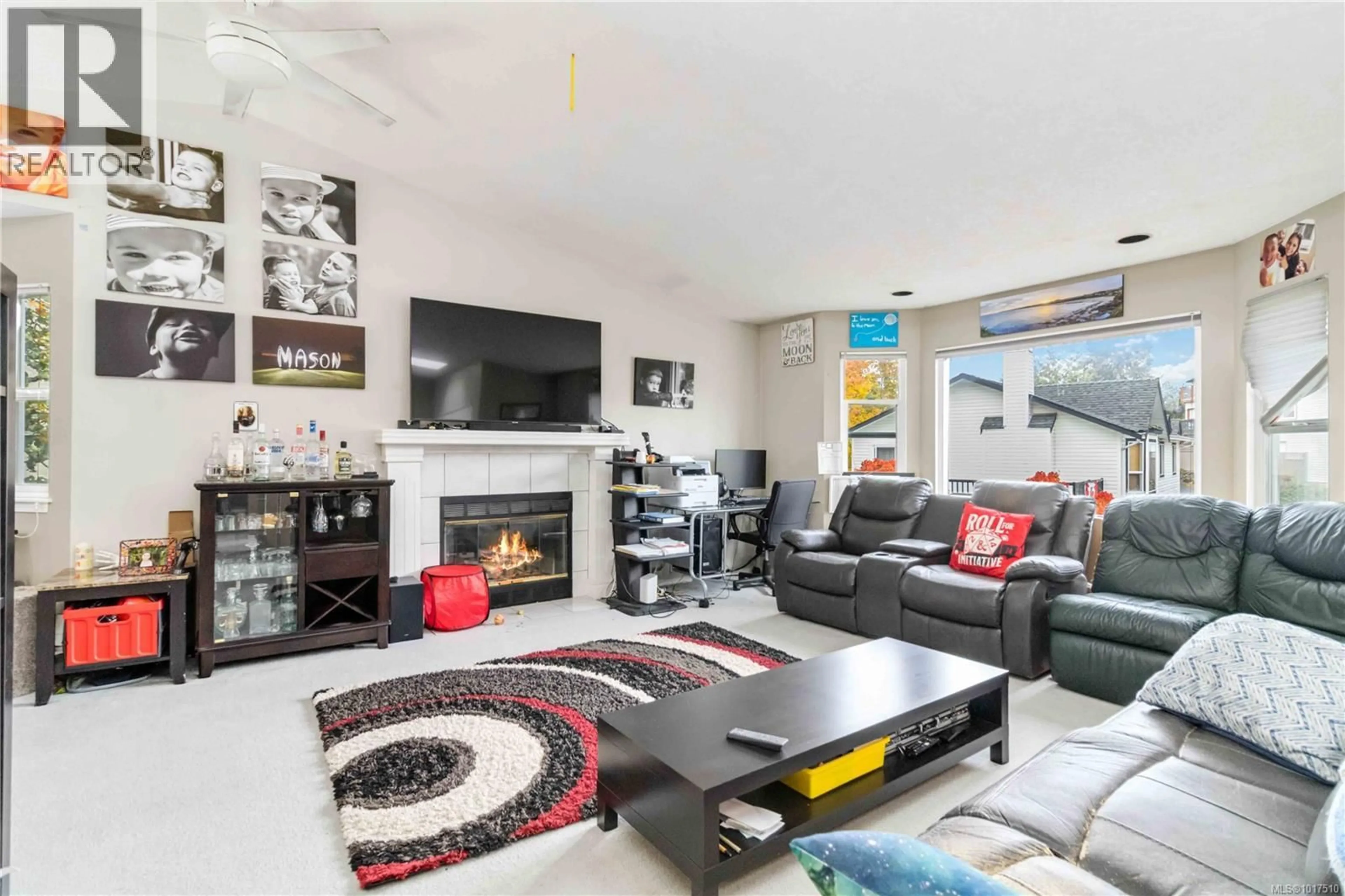 Living room with furniture, unknown for 2745 STOCKEY PLACE, Langford British Columbia V9B5V1