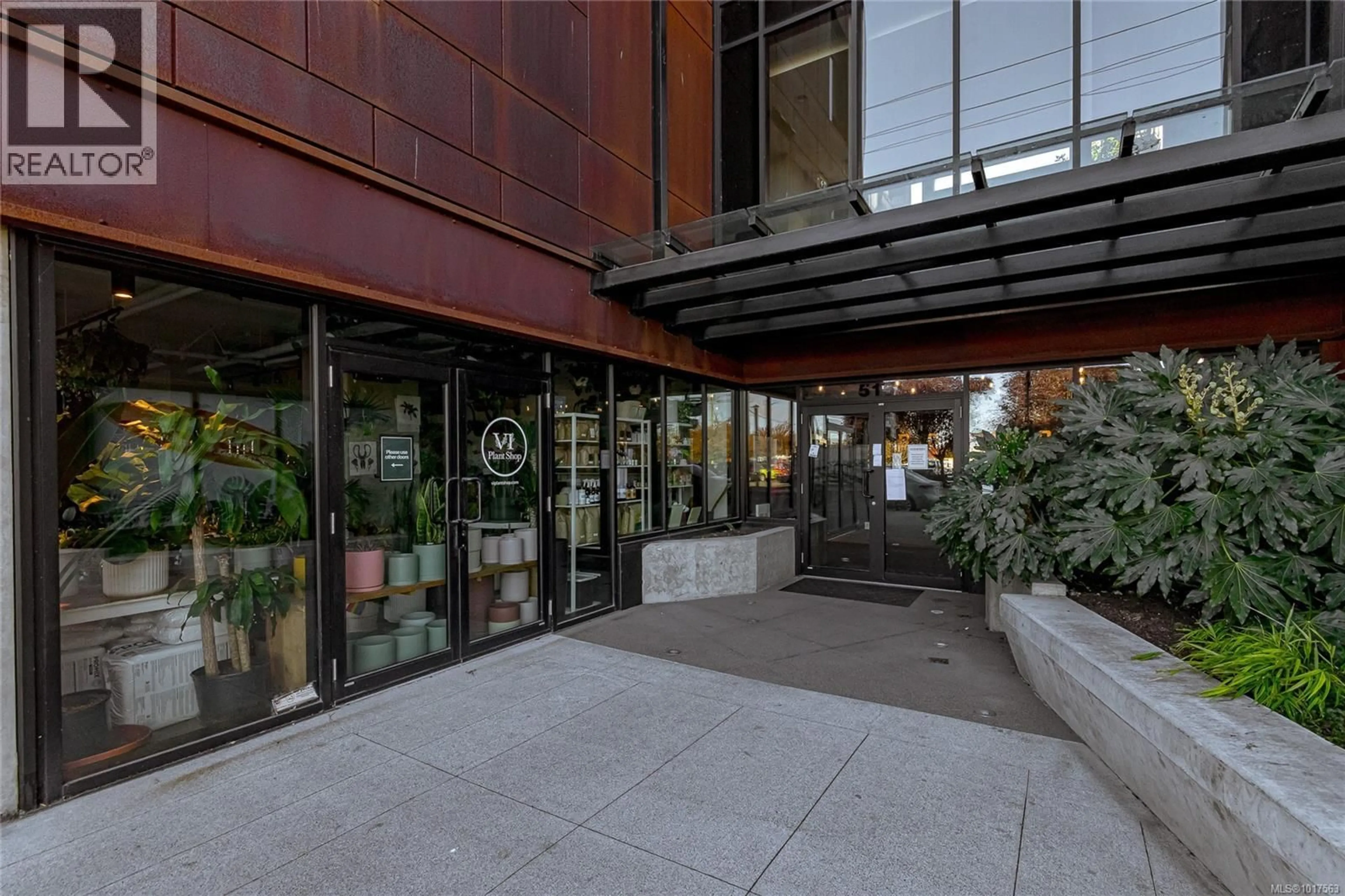 Indoor foyer for 316 - 515 CHATHAM STREET, Victoria British Columbia V8T0C8