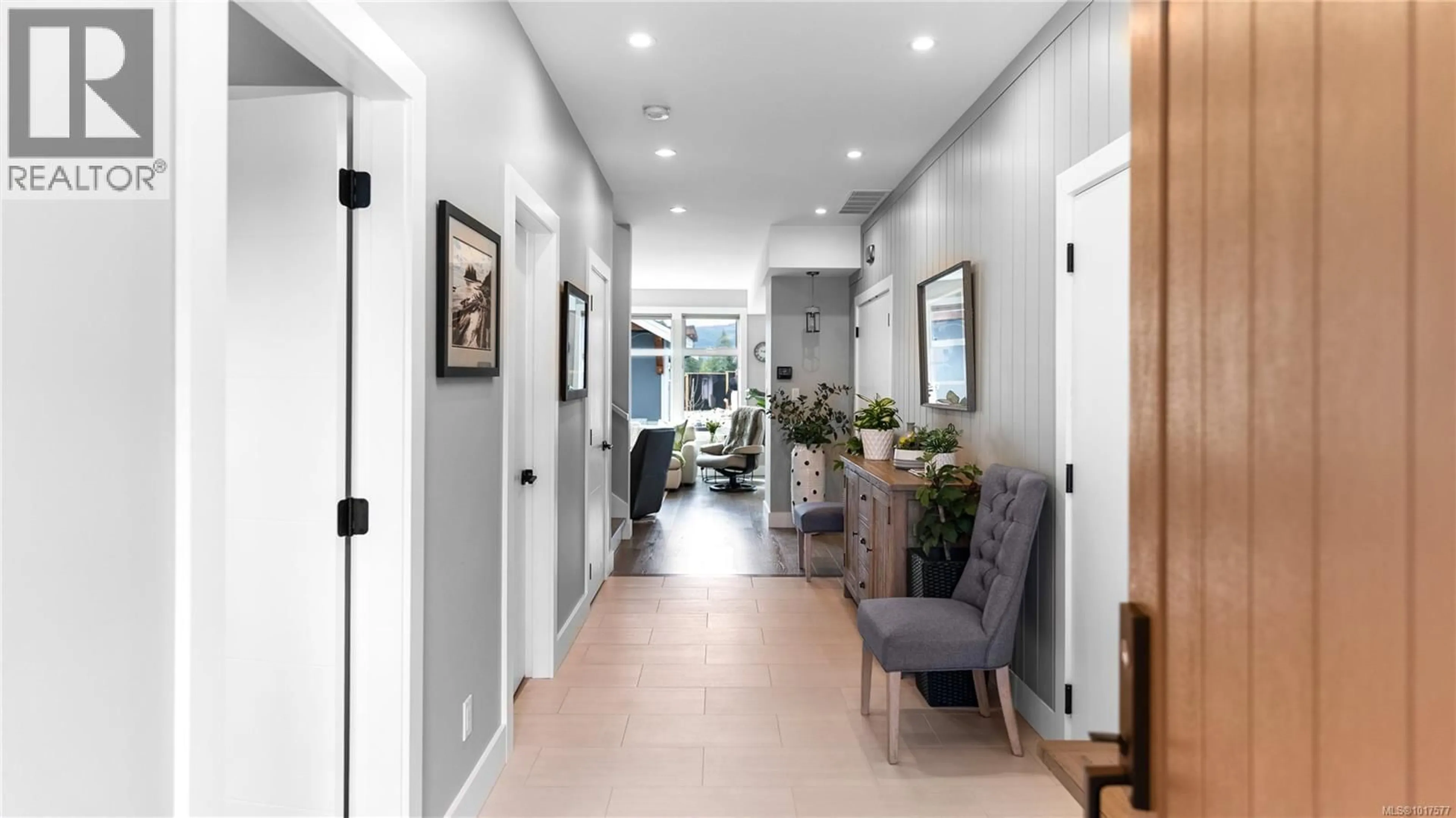 Indoor entryway for 7267 LAKEFRONT DRIVE, Lake Cowichan British Columbia V0R2G1