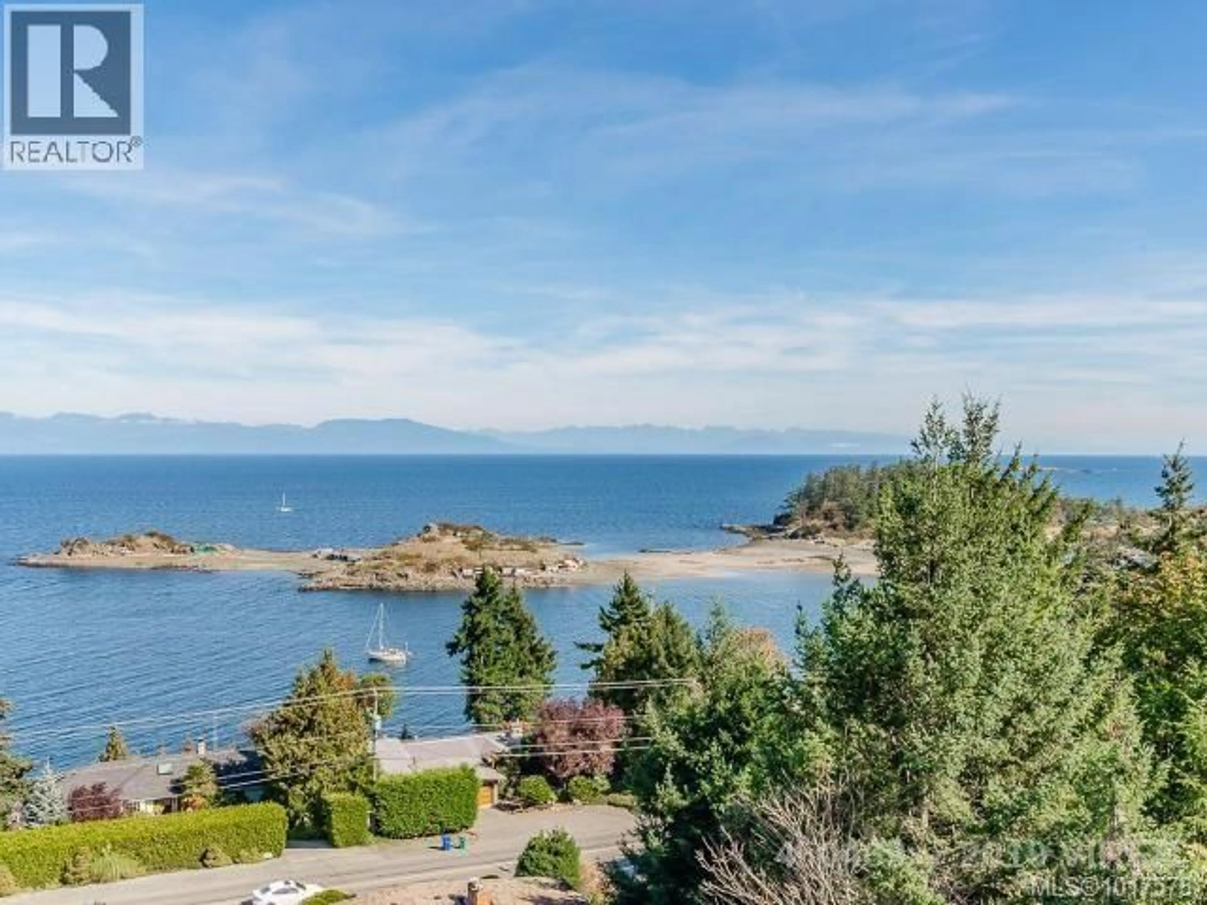 A pic from outside/outdoor area/front of a property/back of a property/a pic from drone, water/lake/river/ocean view for 3865 GULFVIEW DRIVE, Nanaimo British Columbia V9T6E2