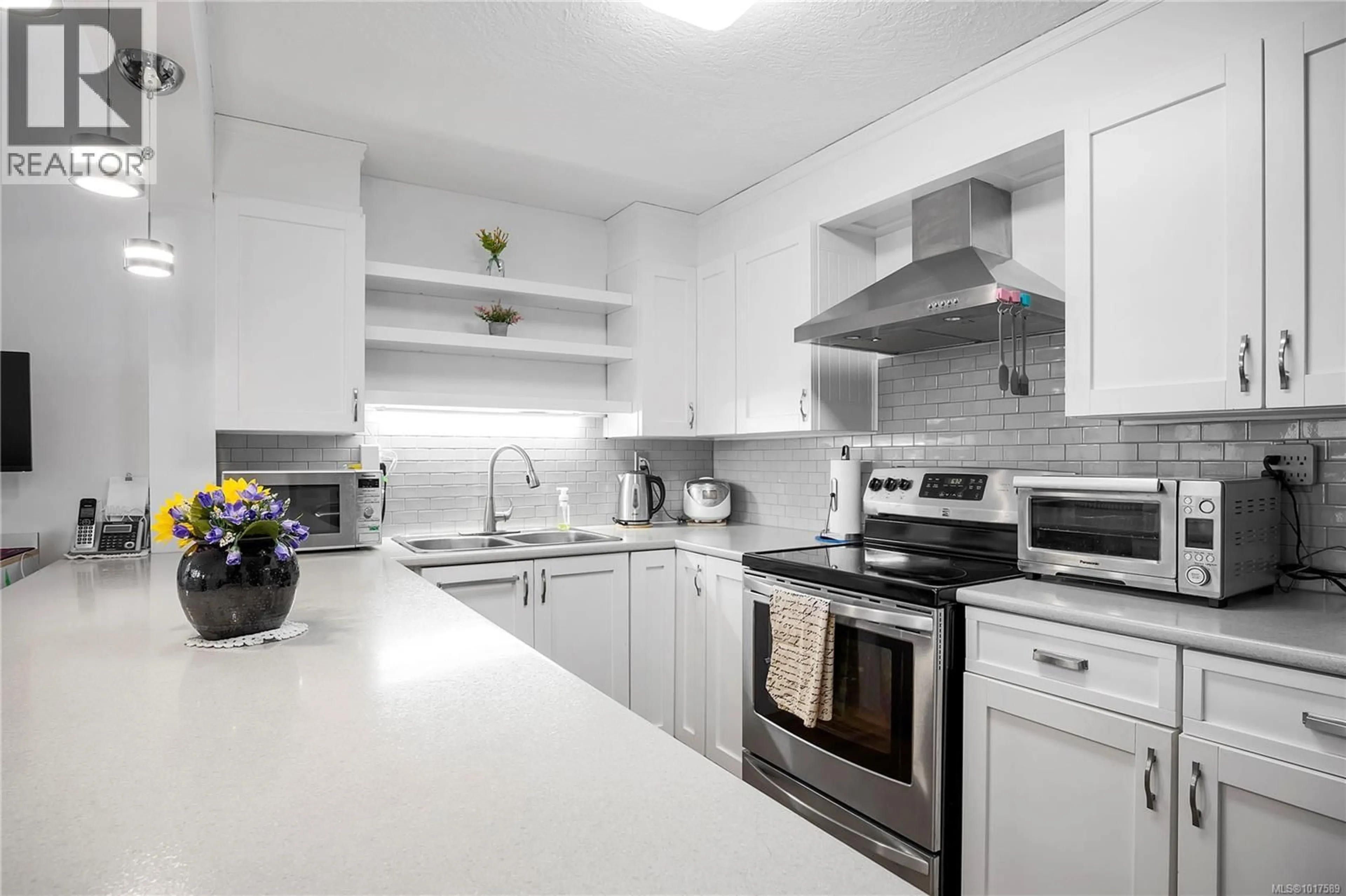 Unknown for 240 VIEW STREET, Nanaimo British Columbia V9R4N7