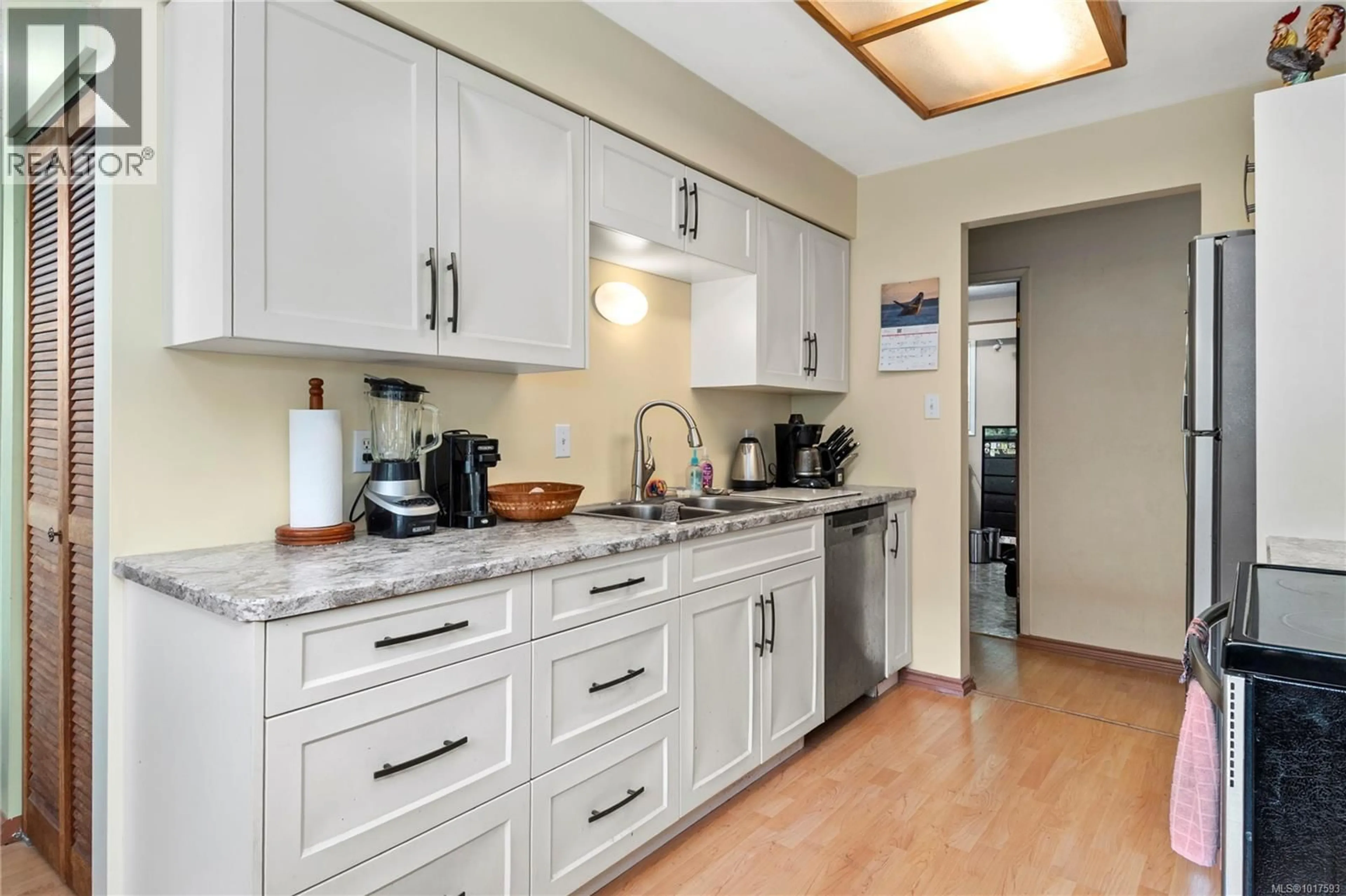 Unknown for 880 PINECREST ROAD, Campbell River British Columbia V9W3P3