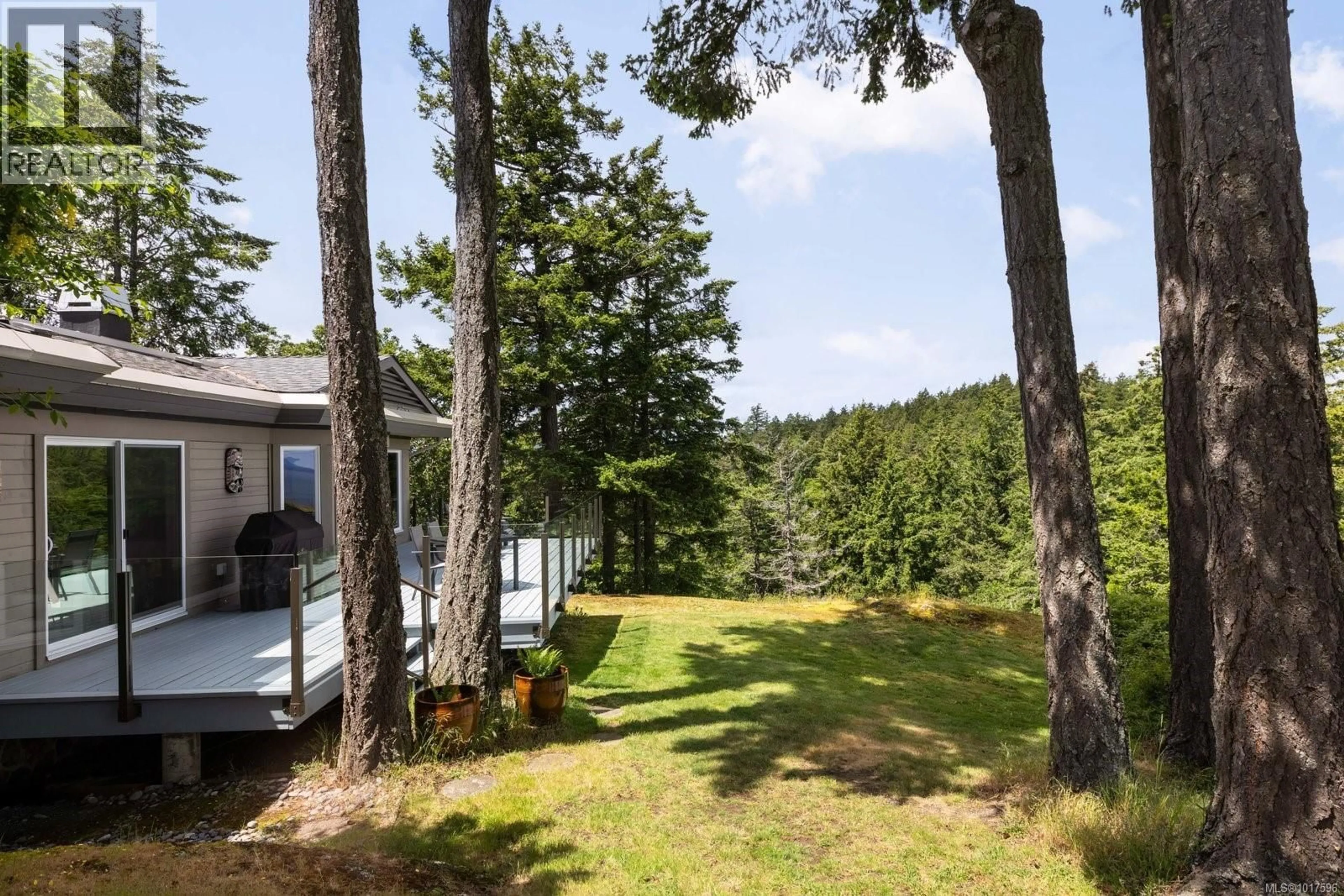 Patio, forest/trees view for 14 - 942 BOULDERWOOD RISE, Saanich British Columbia V8Y3H5
