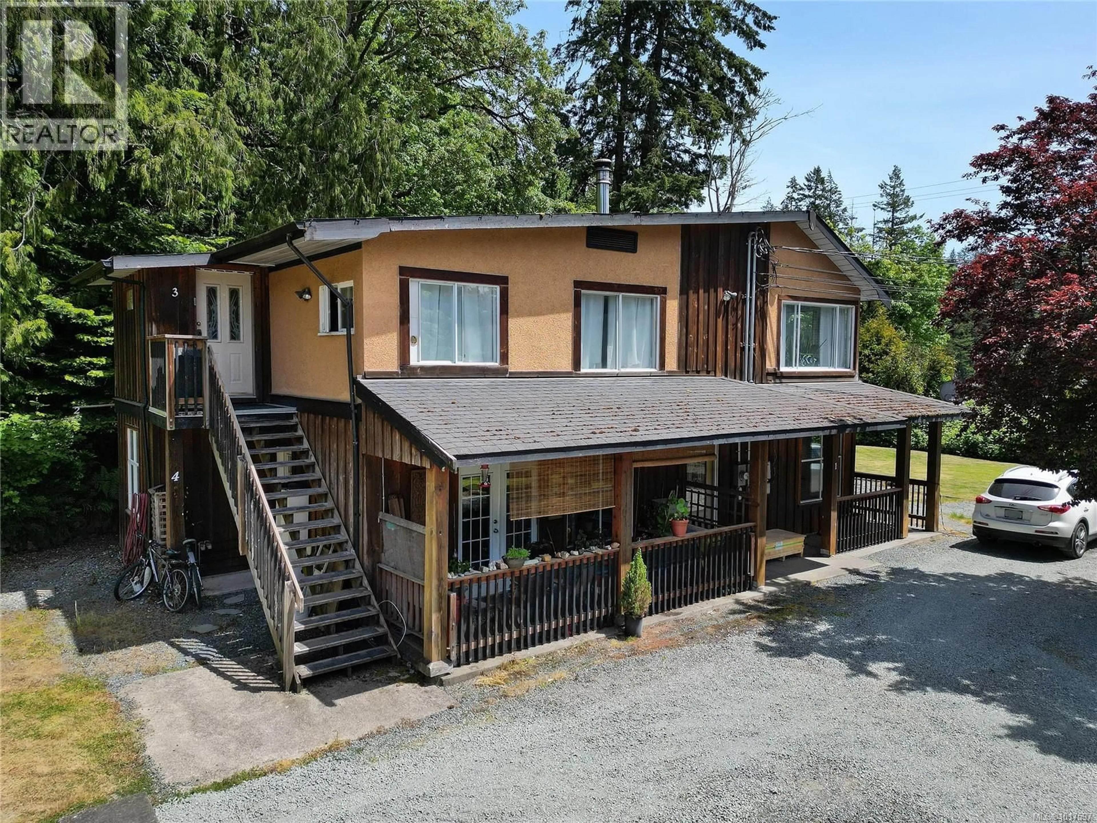 A pic from outside/outdoor area/front of a property/back of a property/a pic from drone, unknown for 5440 SOOKE ROAD, Sooke British Columbia V9Z0C8