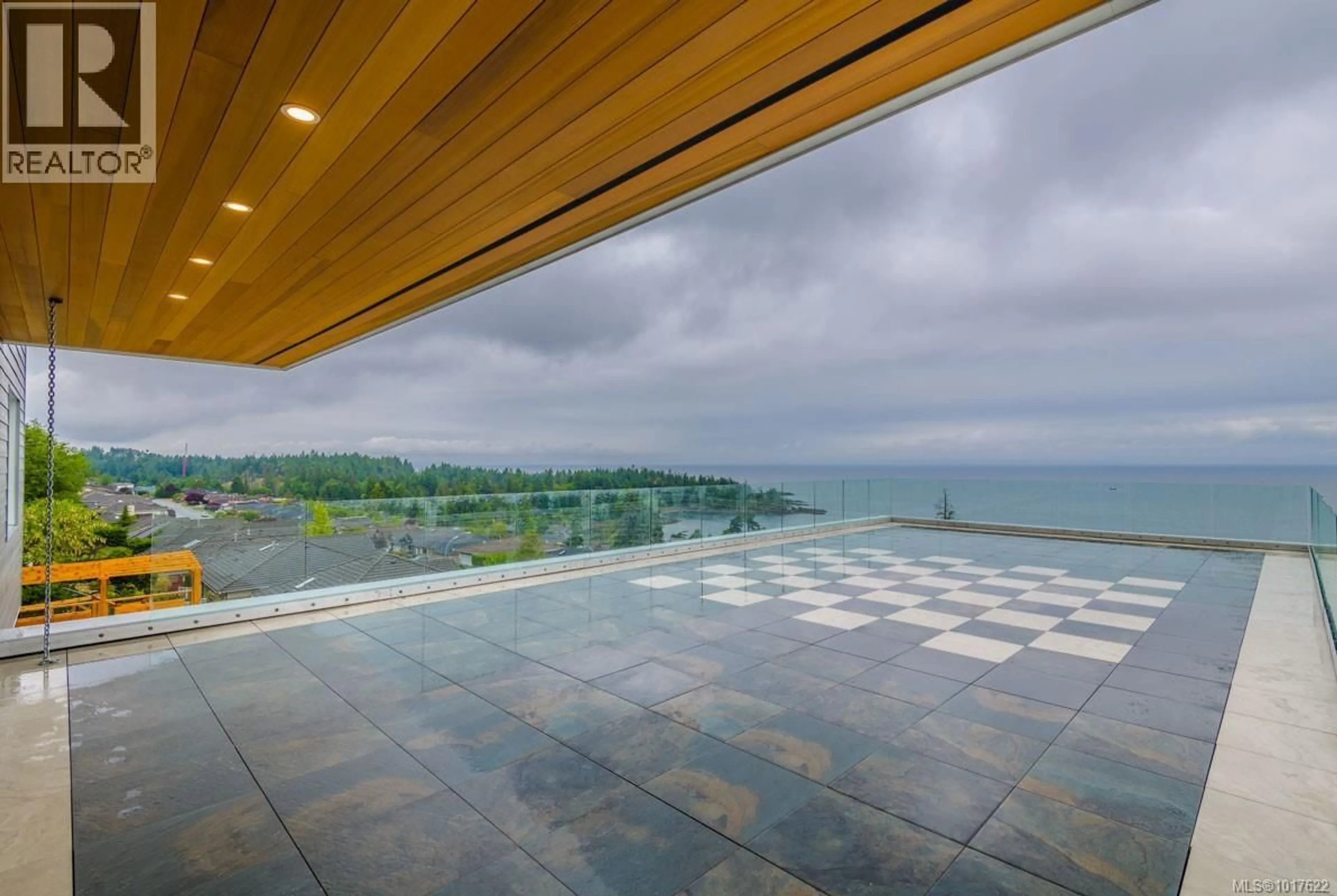 Indoor foyer for 3887 GULFVIEW DRIVE, Nanaimo British Columbia V9T6E2